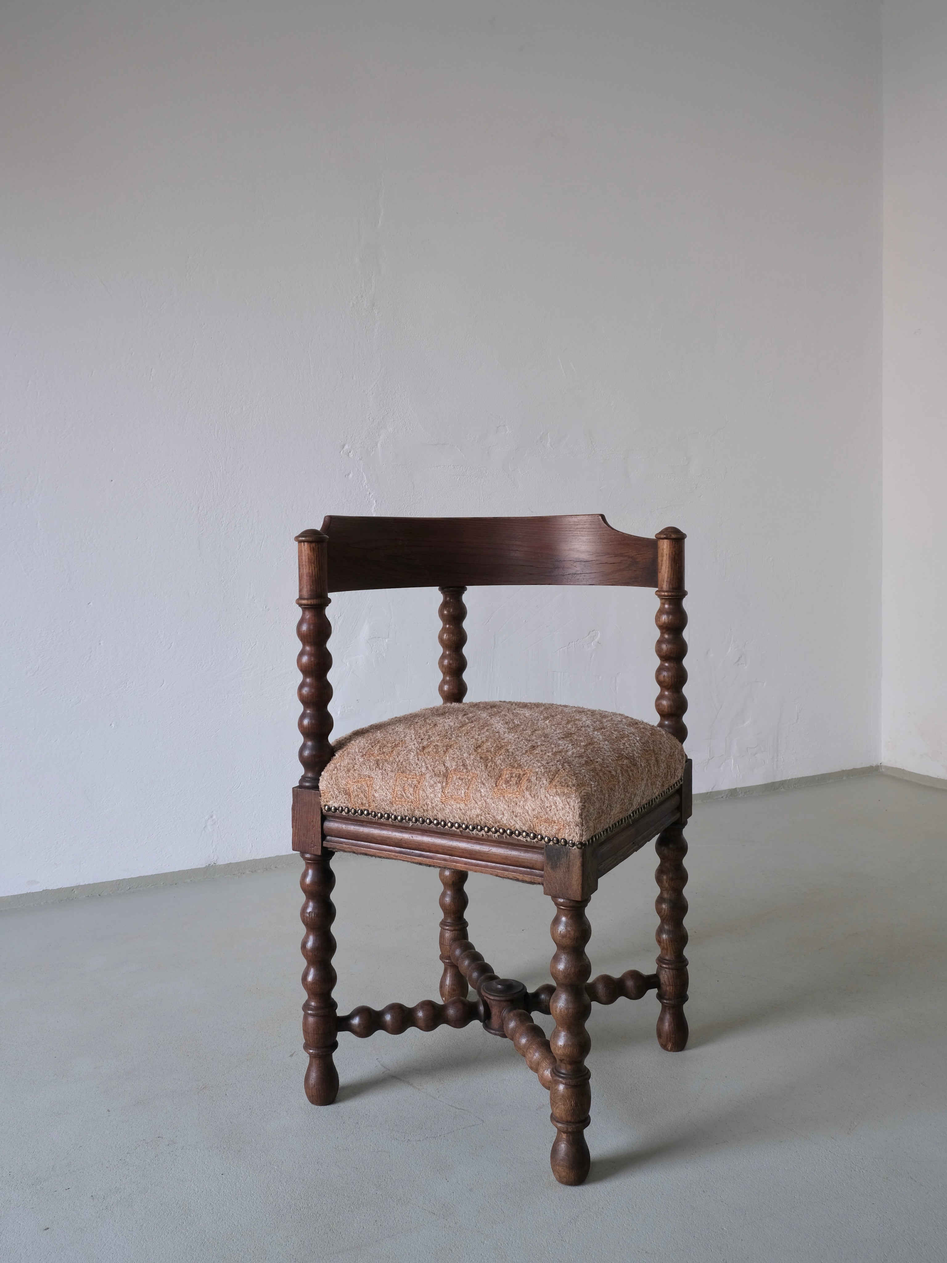 Antique Bobbin Turned Corner Chair