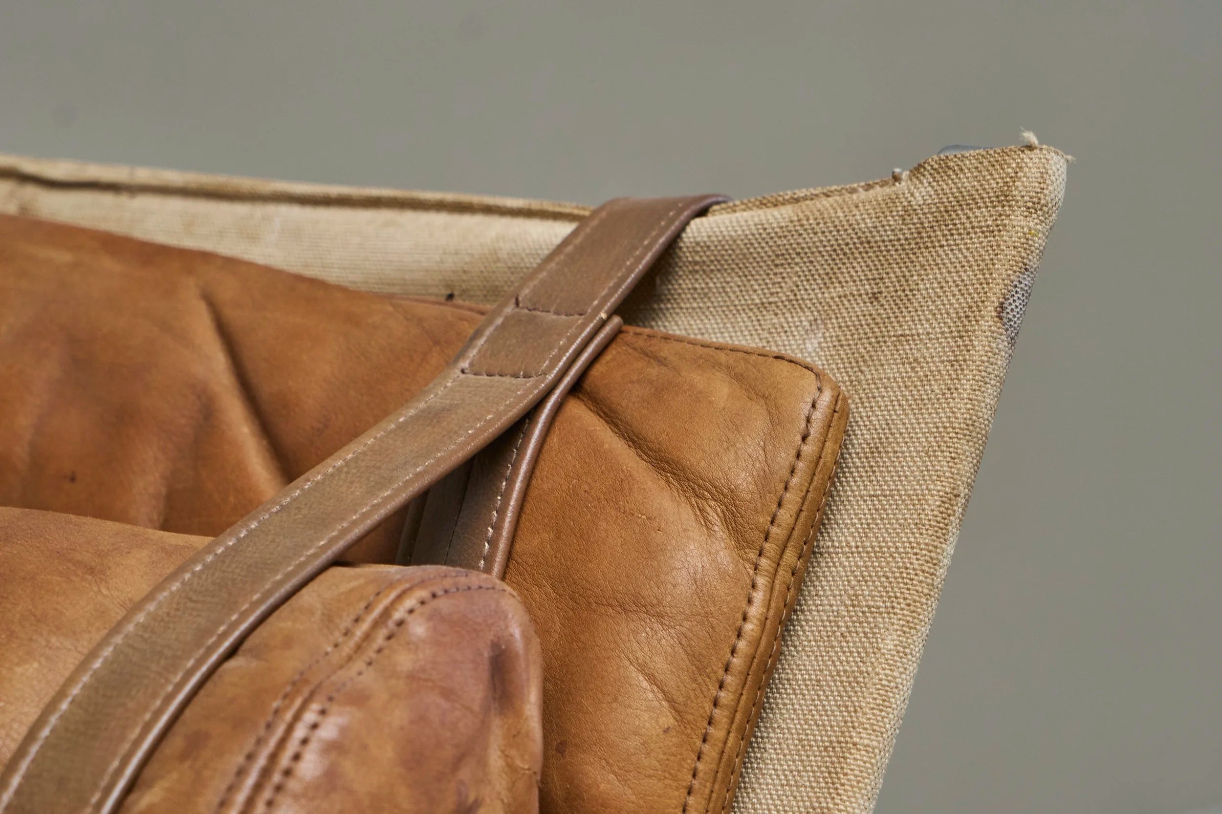 Fabricius & Kastholm FK 87 'Grasshopper' Lounge Chair in Patinated Cognac Leather, 1960s — in context
