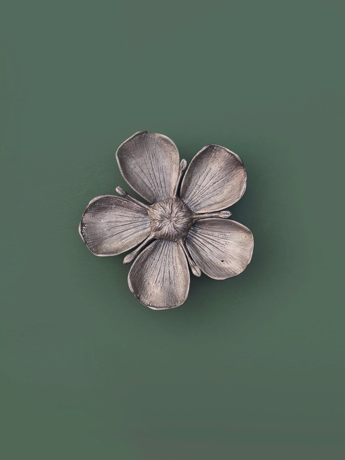 Floral Ashtray by Les Objoies | The Oblist