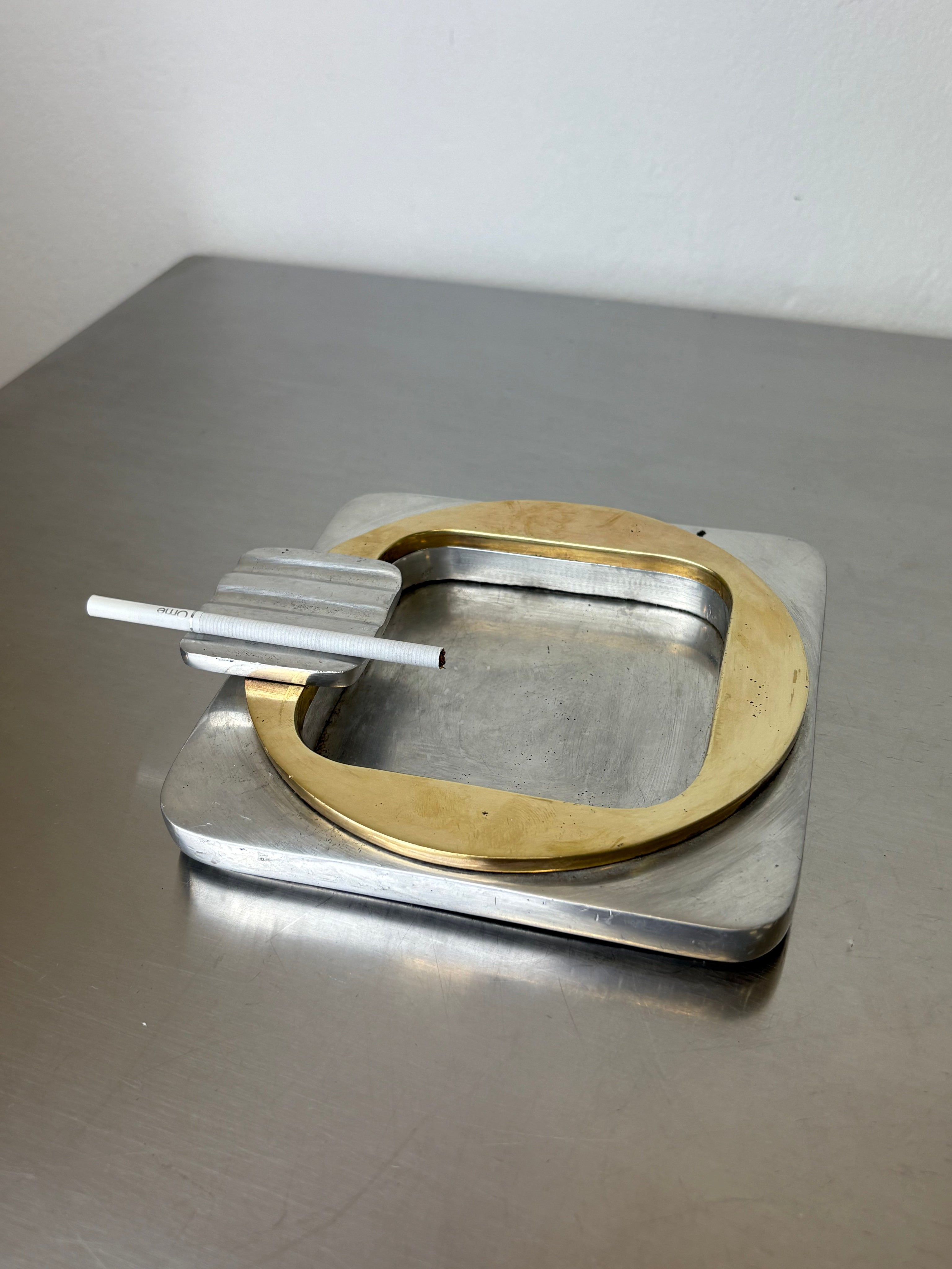 Sculptural brutalist ashtray by Leopold, Spain, 1970's — side angle