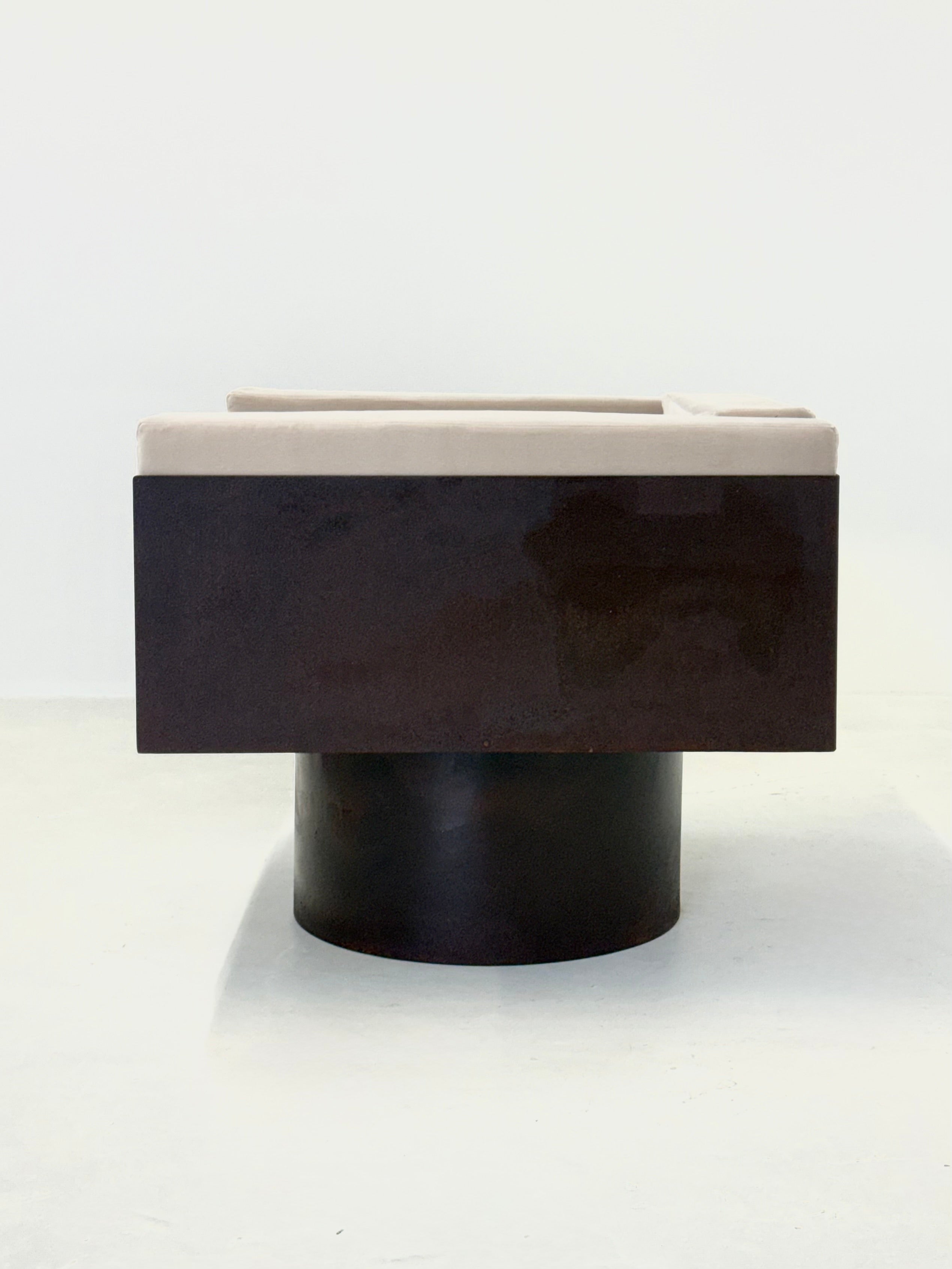 Sculptural Italian metal lounge chair — alternate view