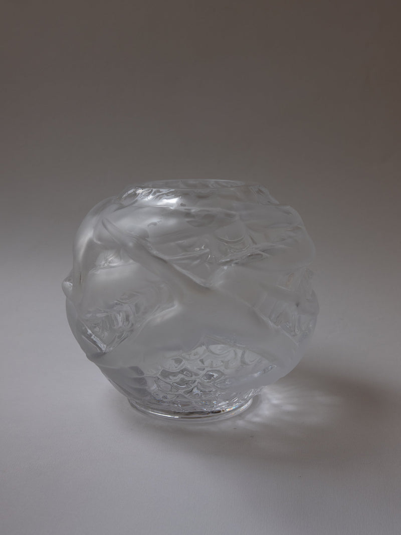 Portieux Vallerysthal "Oiseaux" Art Deco Frosted Globe Vase — detail view