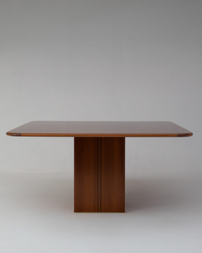 Dining Table by Afra & Tobia Scarpa for Maxalto, Italy 1980s — side angle