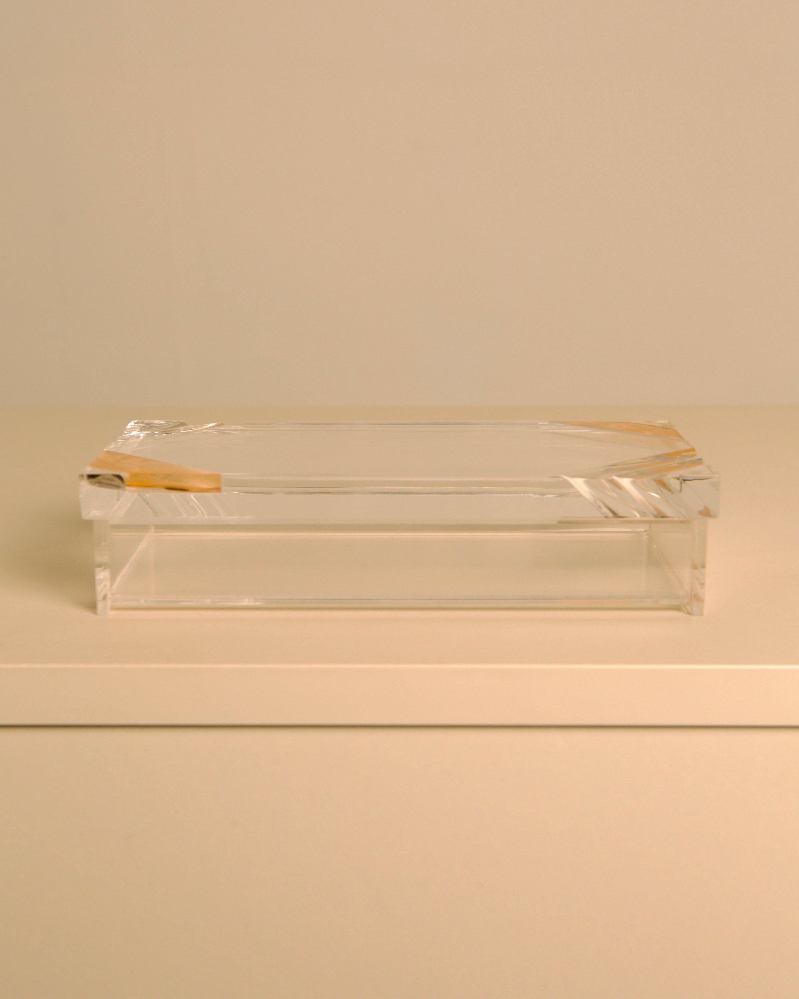 talian Rectangular Lucite & Wood Box, 1970s — detail view