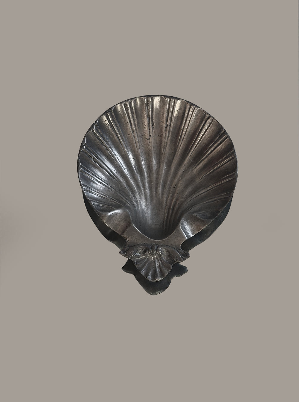 Shell Pewter Vide-Poche — side angle
