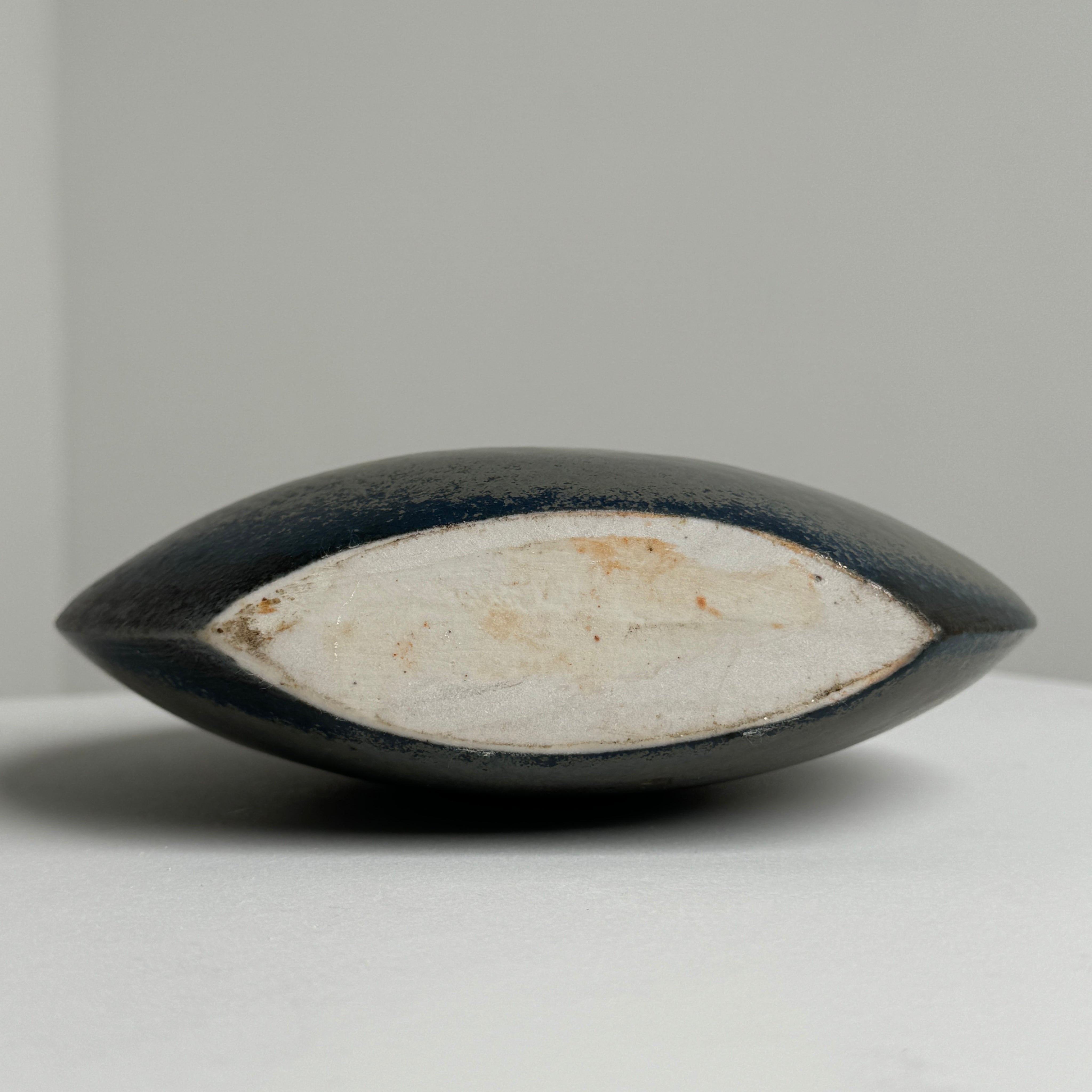 Porcelain vase by Benoît Montreau — alternate view