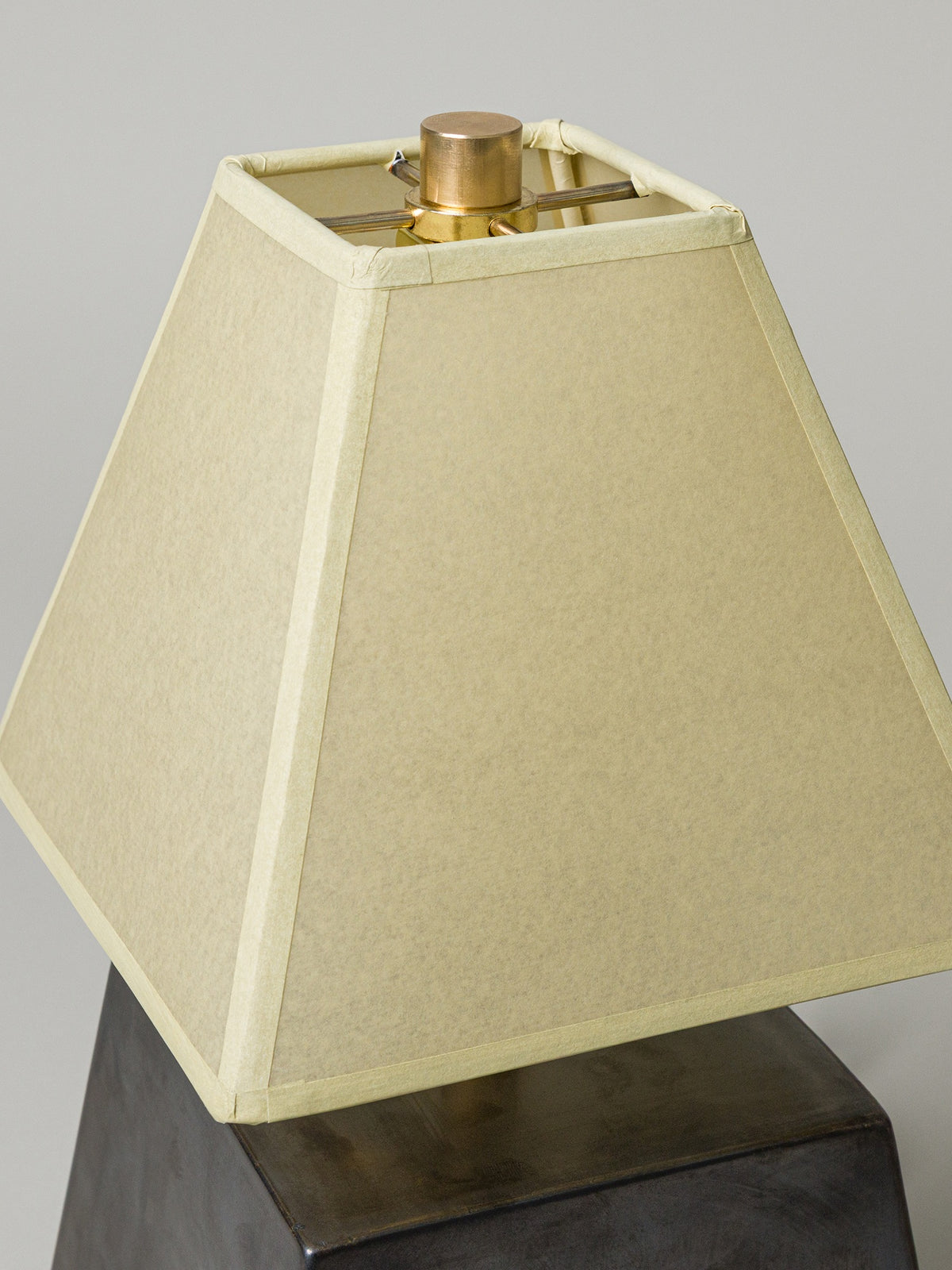 Osen Table Lamp Short, Graphite / Faint Green Shade — lifestyle setting