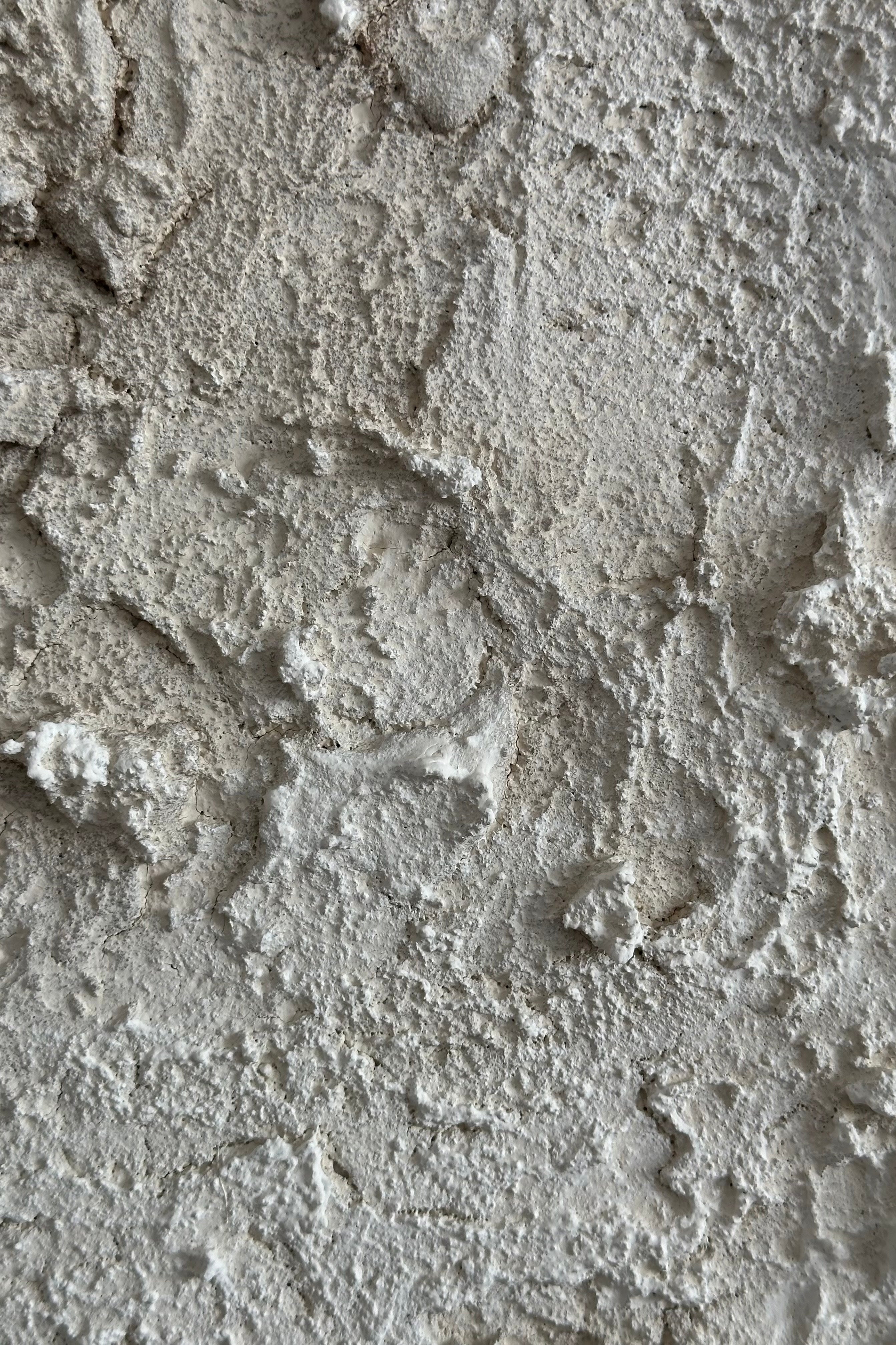 'SUSPIRIUM 10' sculptural wall art — close-up