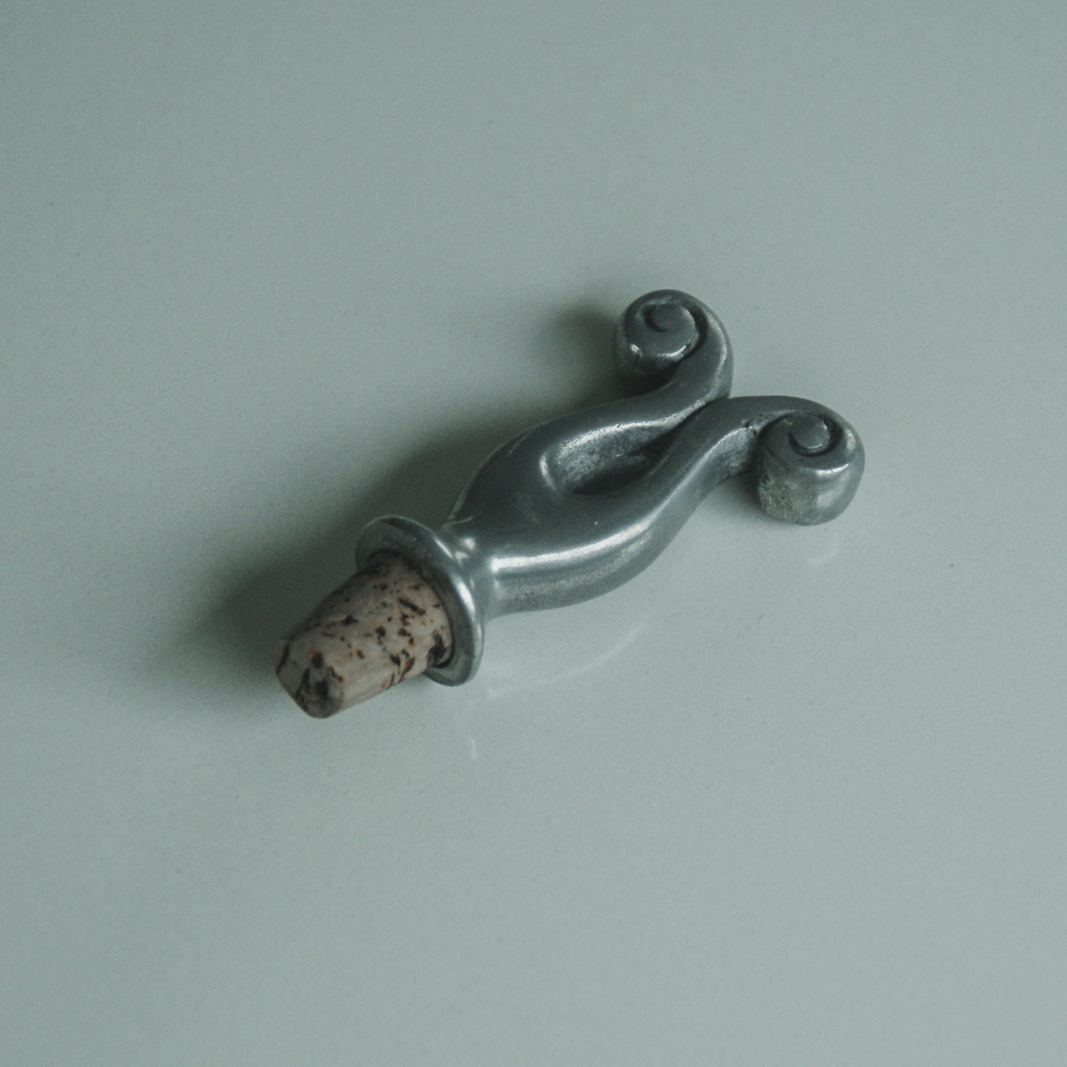 Aluminum Bottle Stopper — side angle