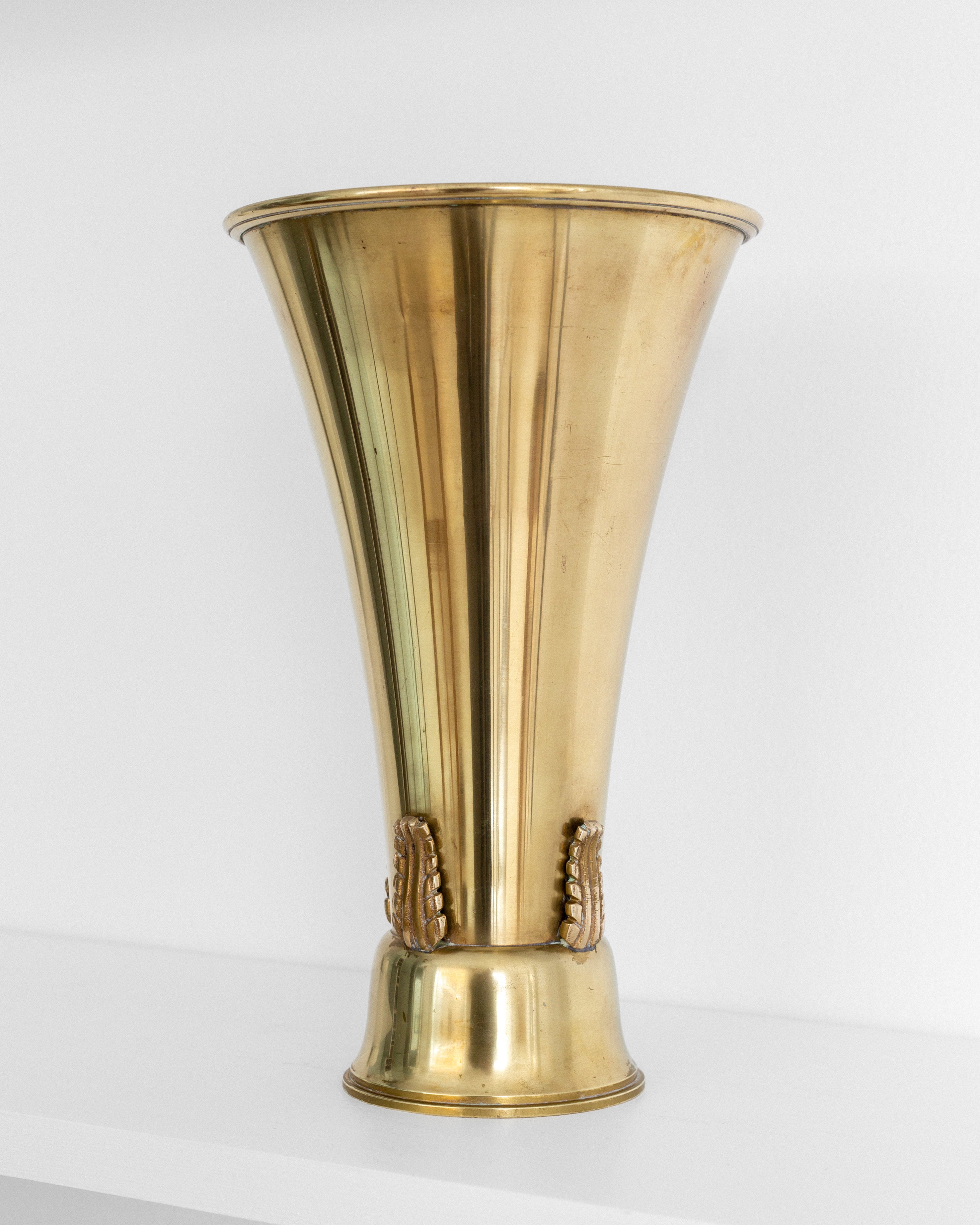 Grand Vase en Laiton Art Déco par Ystad-Metall, Années 1930