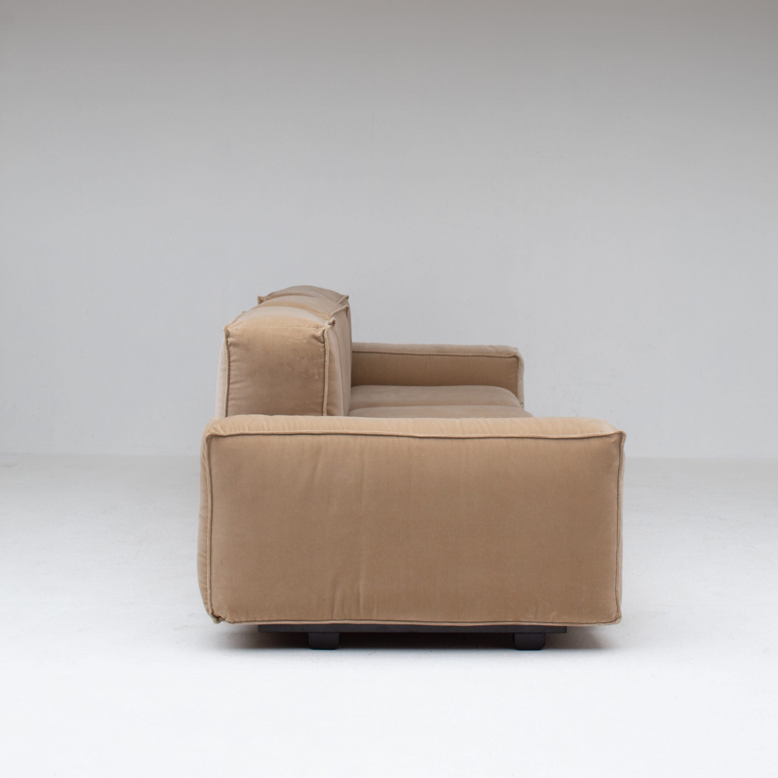 Marenco Marechiaro Modular Sofa Set for Arflex — side view of beige fabric upholstery