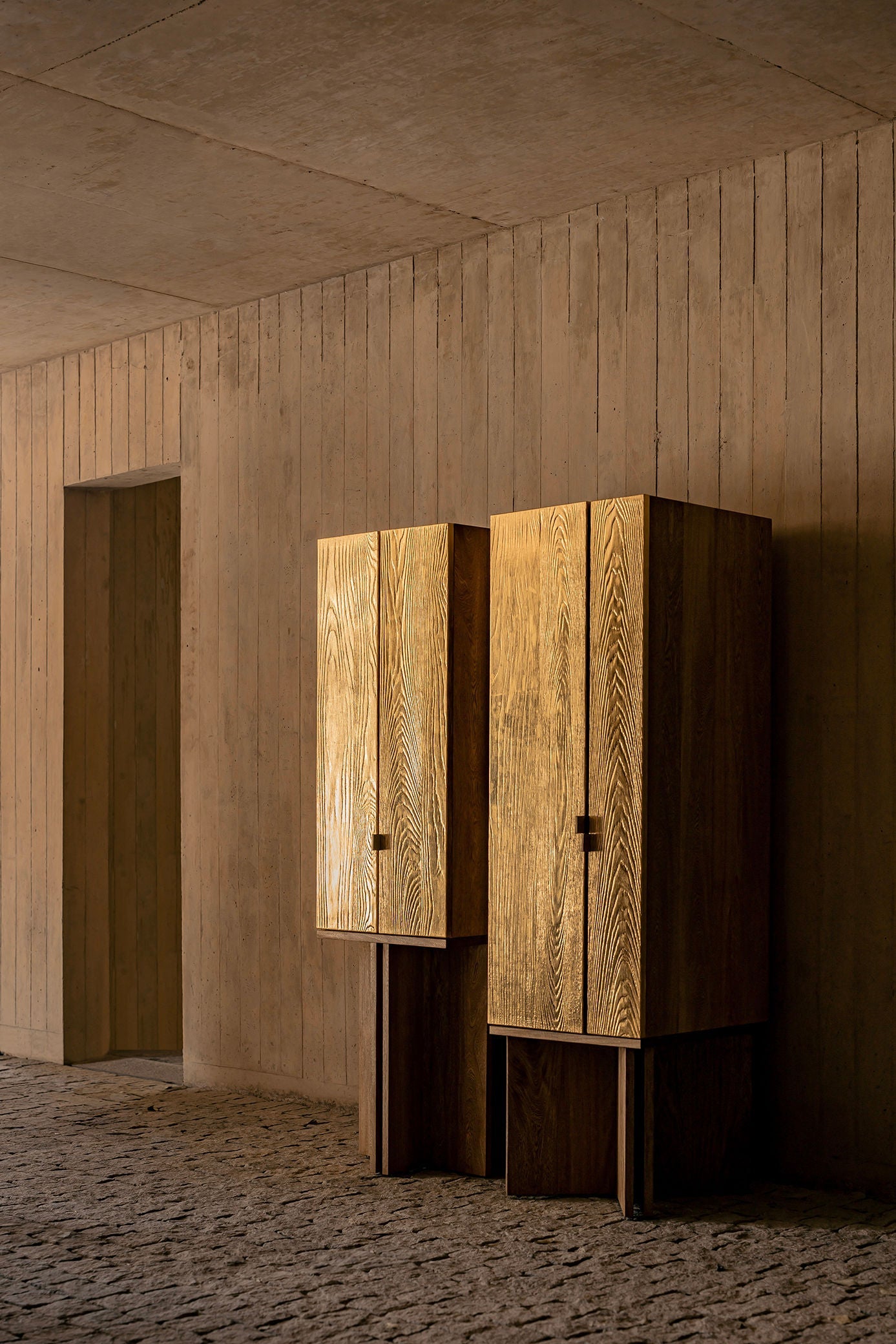 'Aurum' Cabinet 100 | Limited Edition 20 — close-up