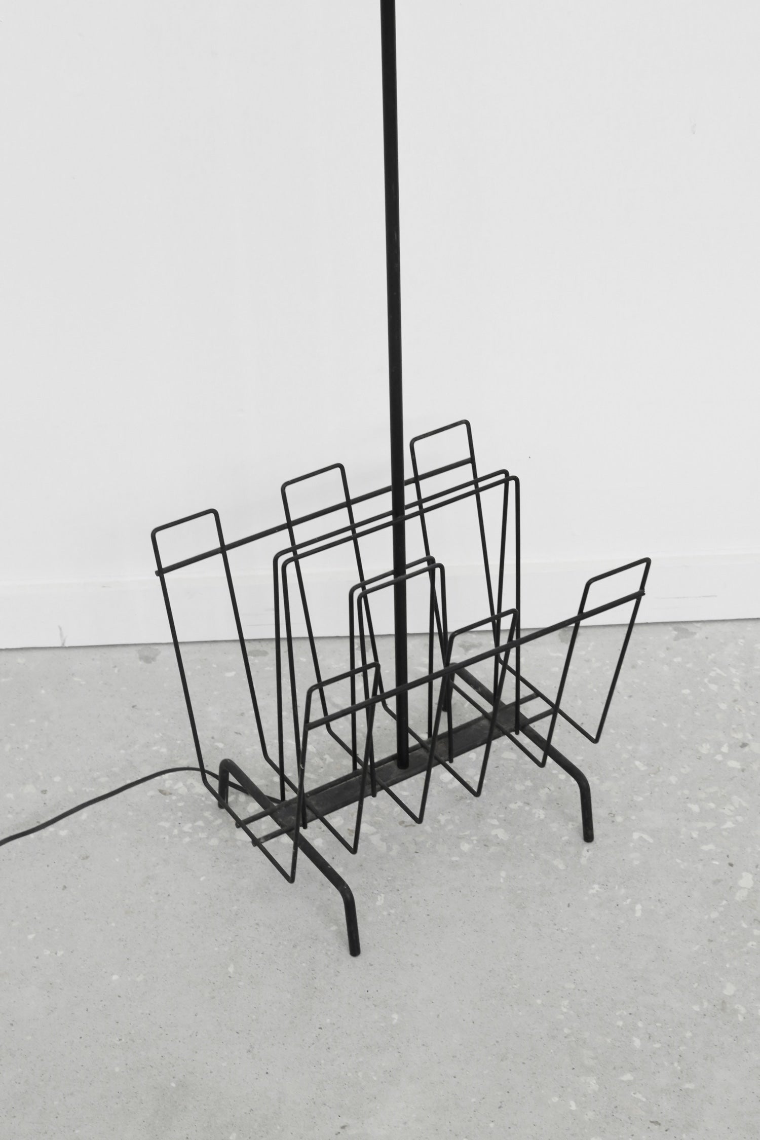 Minimalist Magazine Rack Floor Lamp — detail view