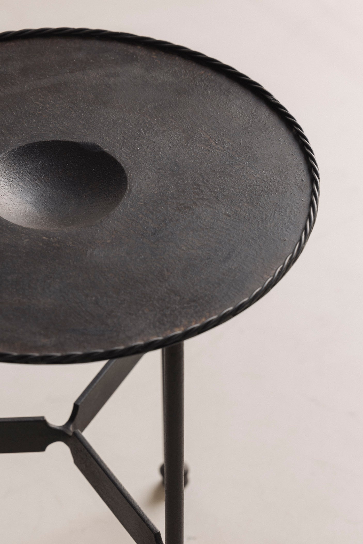French Guéridon Side Table in Patinated Iron, 1940s. — close-up