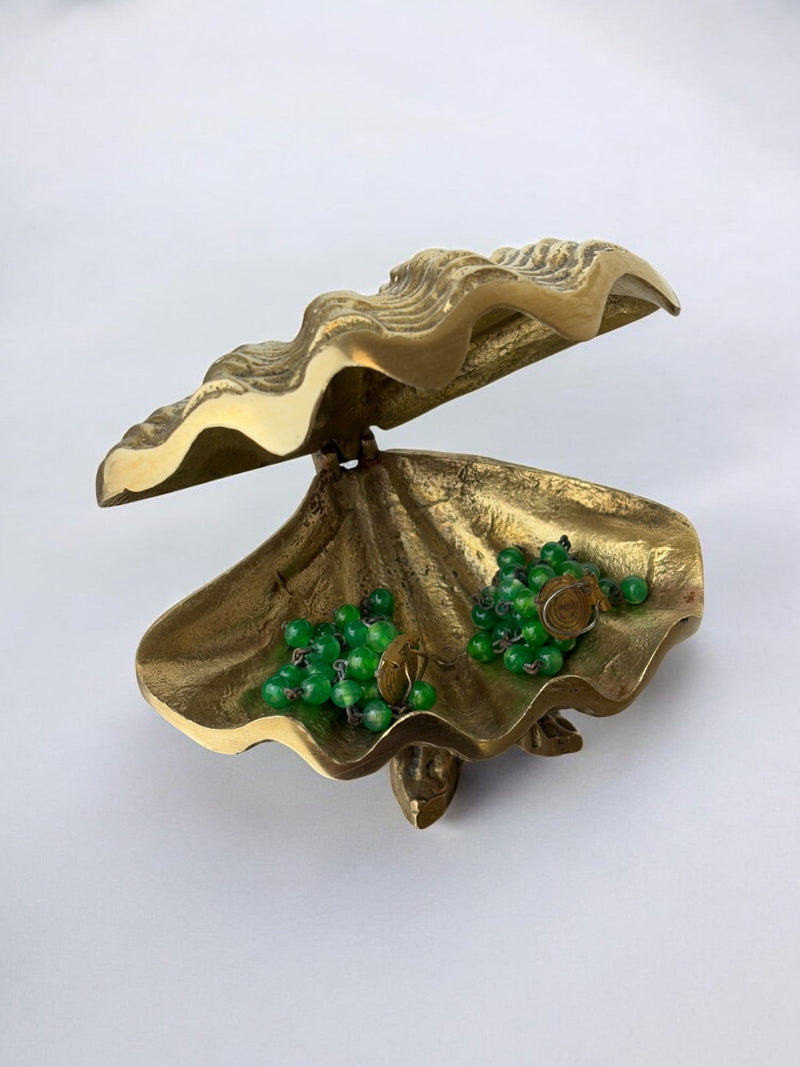 Shell Jewelry Box in bronze, Italy, 1970's — close-up of open shell design with green beads