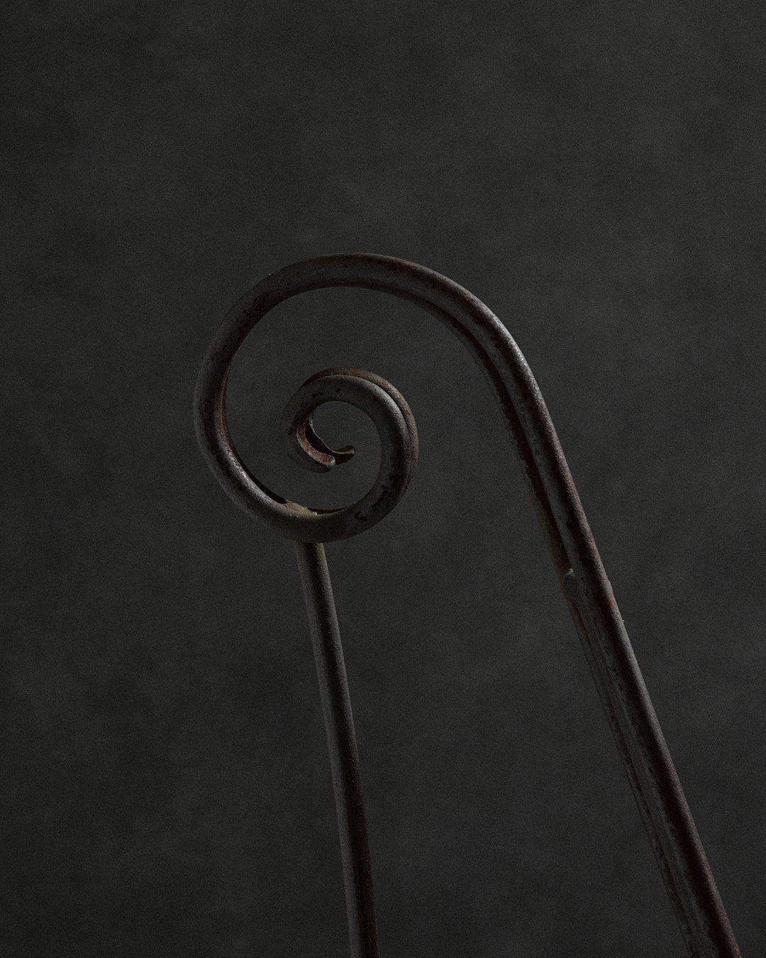 Chaise et Table de Style André Dubreuil