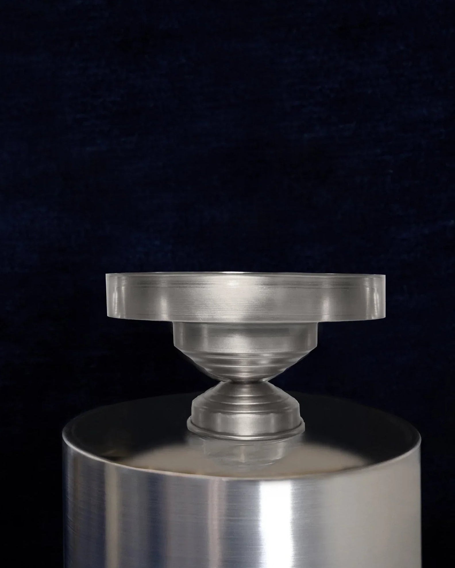 Contemporary Bowl Silver Plated — close-up of polished silver rim