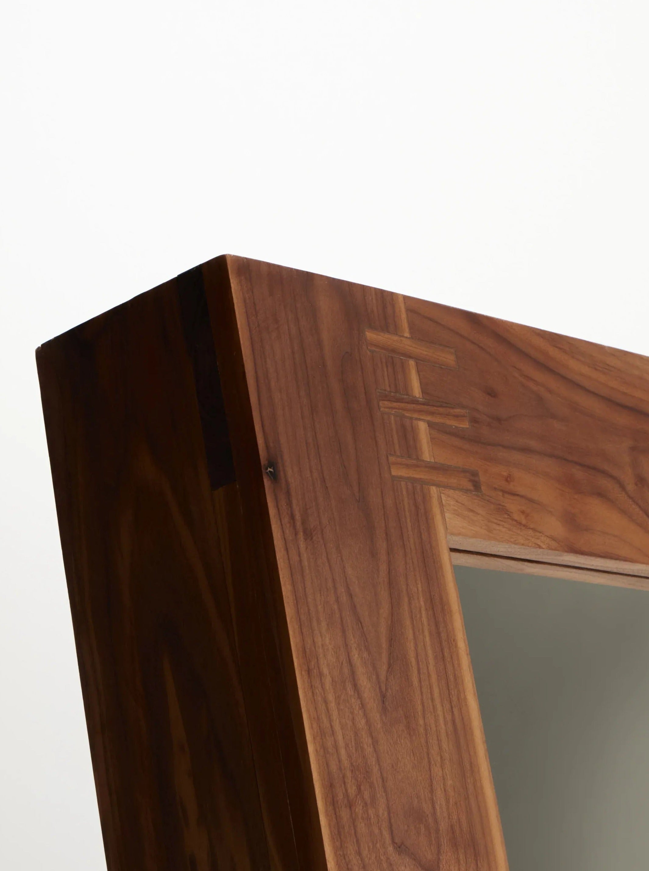 Olá Mirror — side angle showing handcrafted wooden frame detail