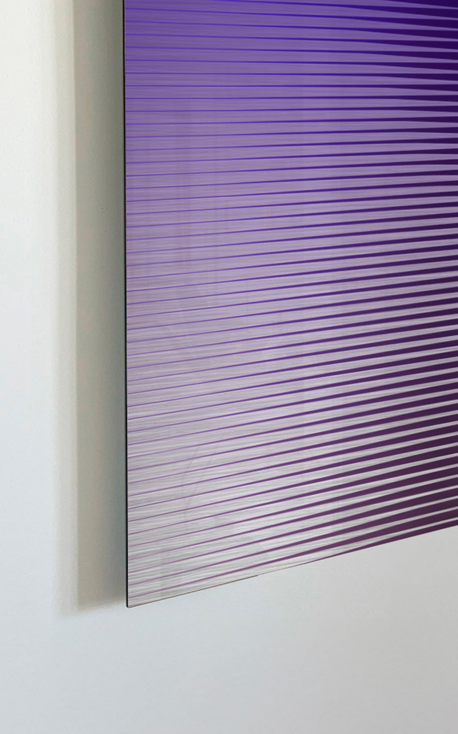 Sculpture in Aluminium - OSMOSE 26 — side angle showing gradient purple finish