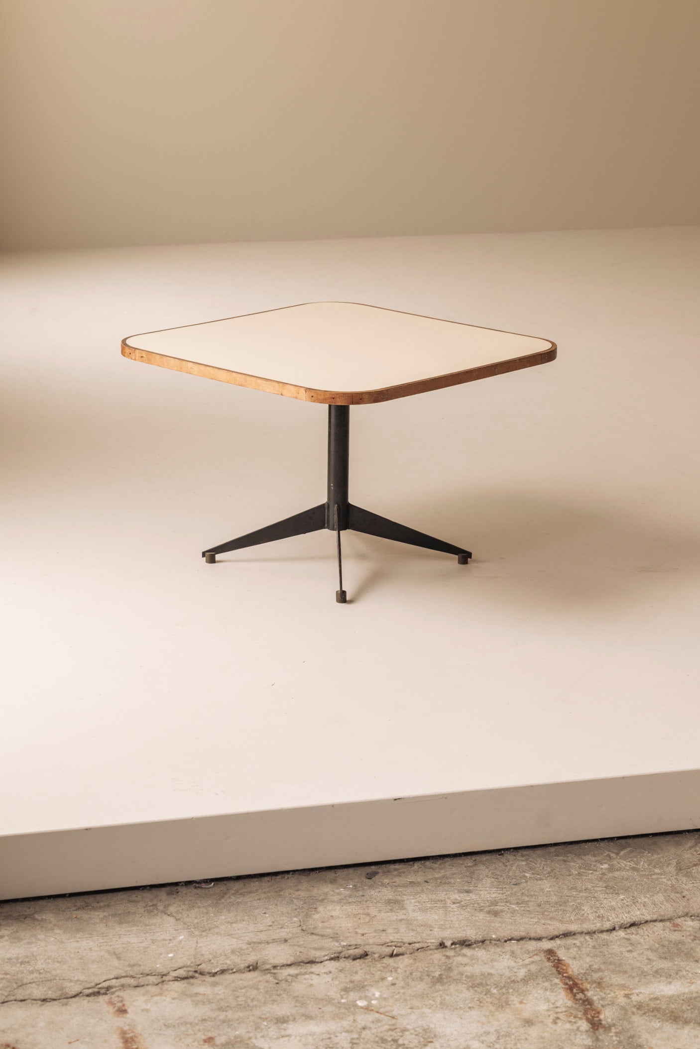 Elegant Square coffee table, Italy 1950s — in context