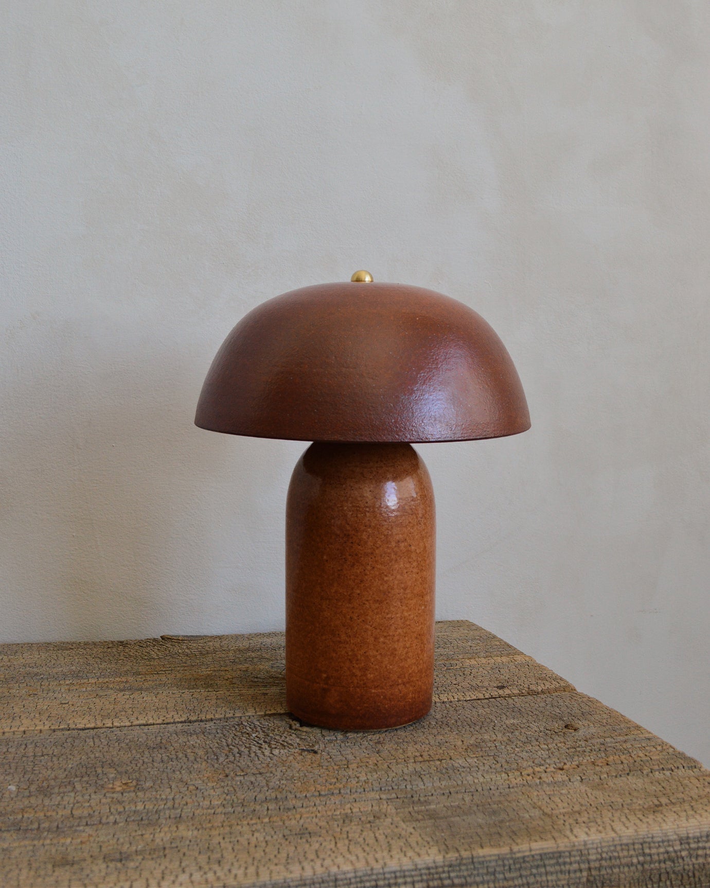 Shino Tera Lamp — close-up