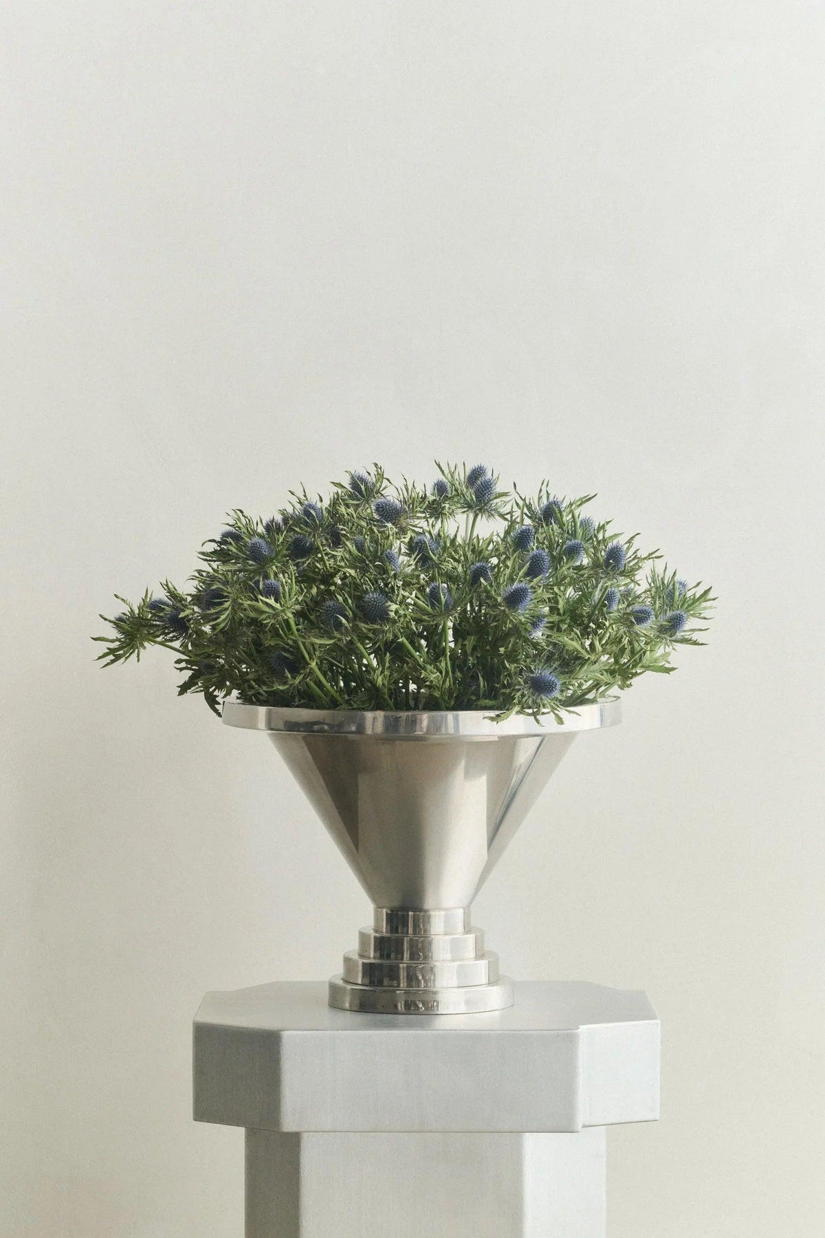 METAL CHAMPAGNE BOWL 01 by Louise Roe | The Oblist