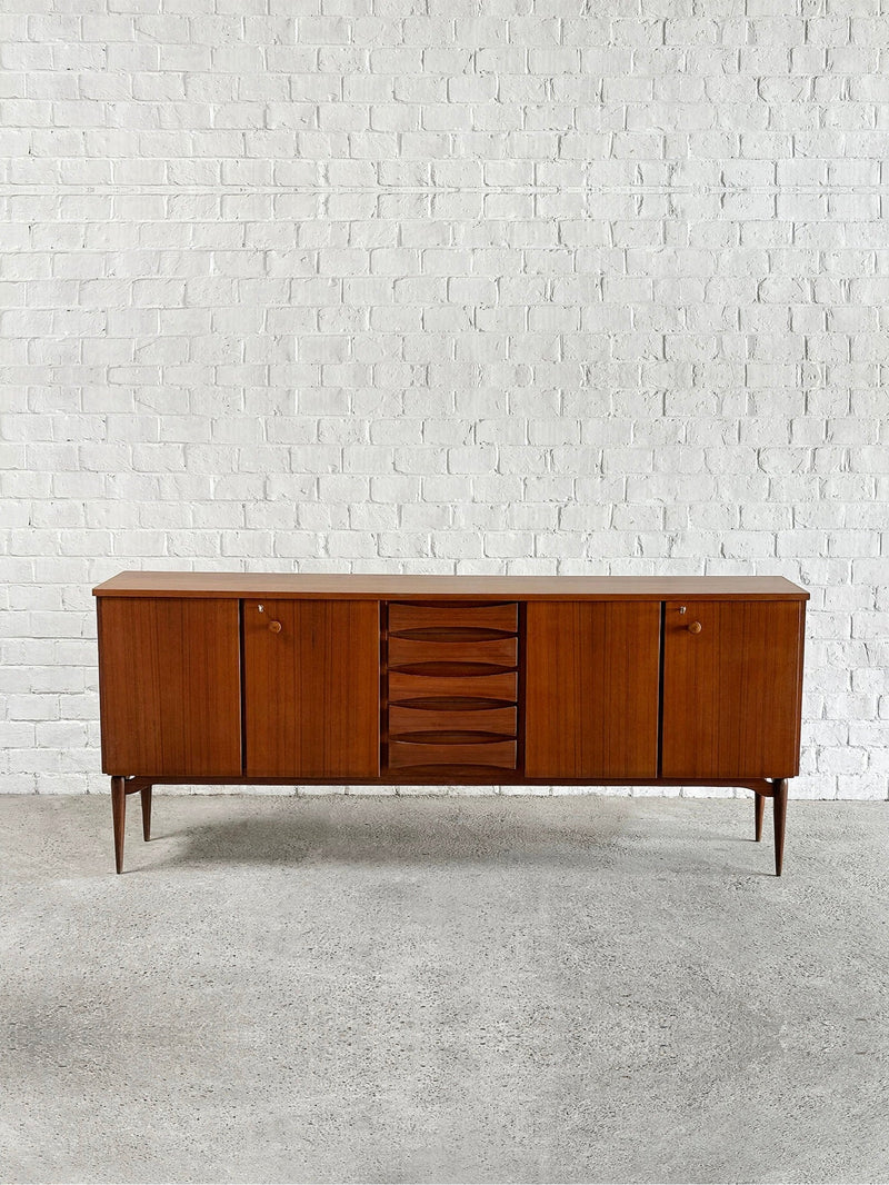 Italian teak sideboard by Vittorio Dassi with tapered legs