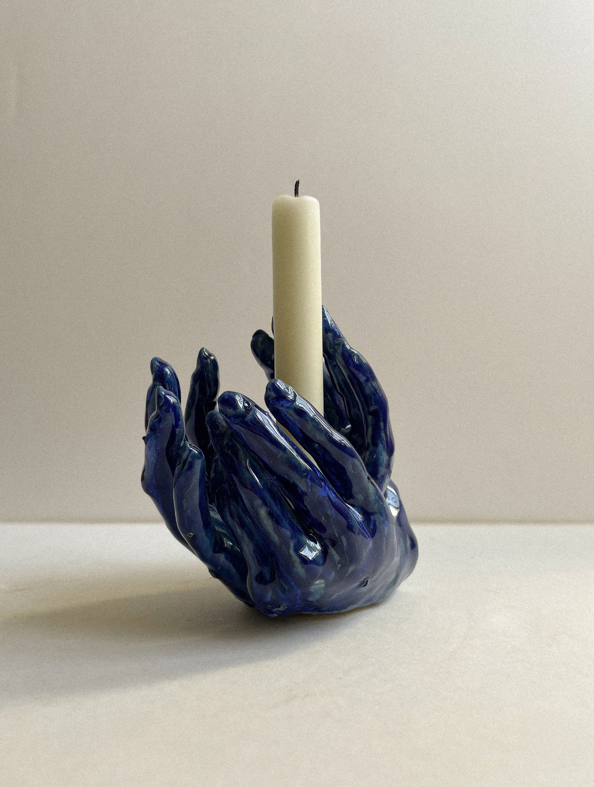 Blue candle holder in ceramic n°70 — detail view