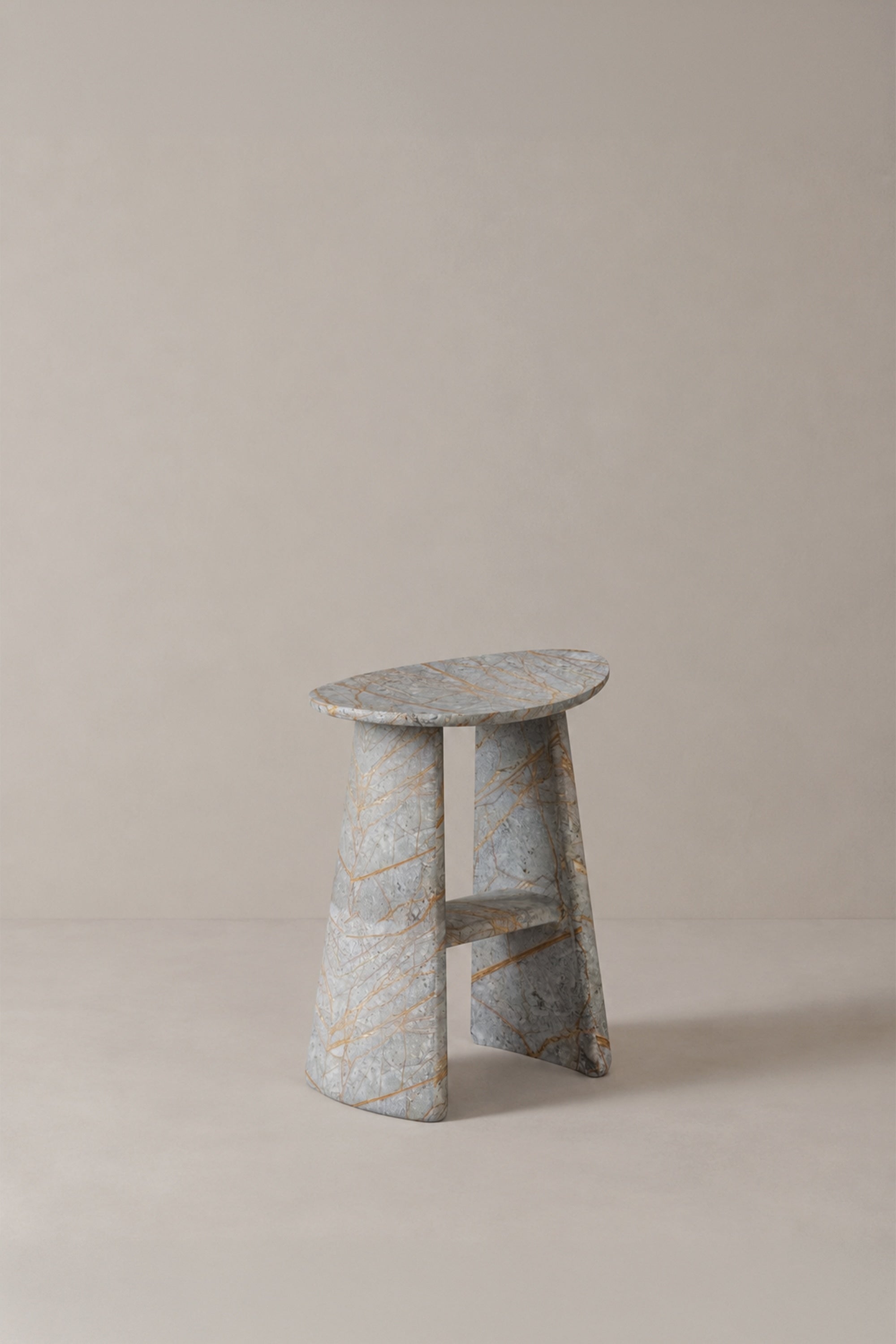 Marble LEIRIA stool — lifestyle setting