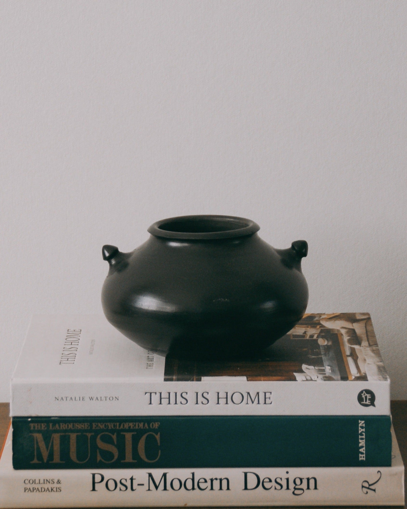 Spanish Rustic Pot by Tafelgeluk | The Oblist