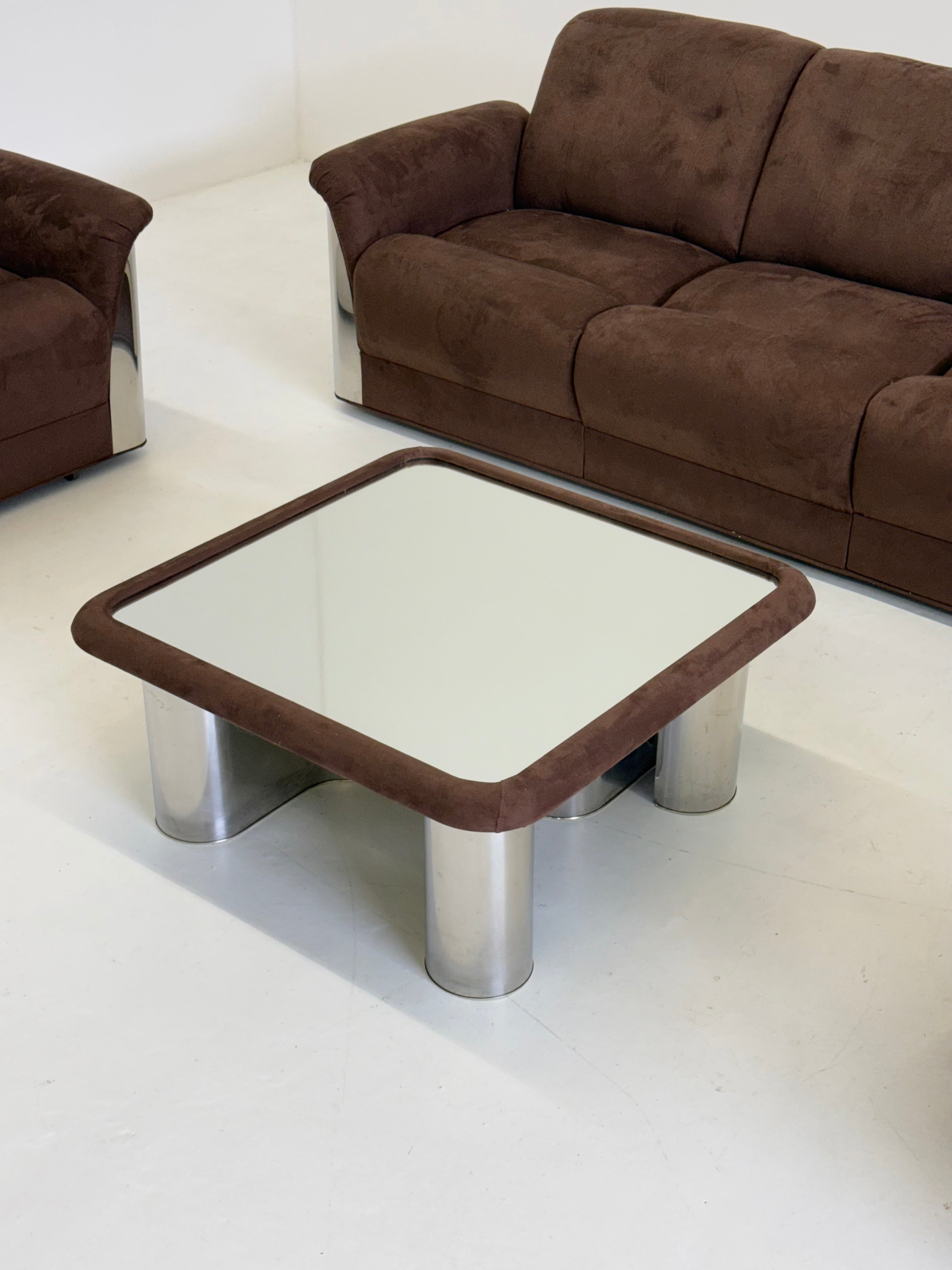 Gian Pietro Arosio Space Age coffee table — close-up