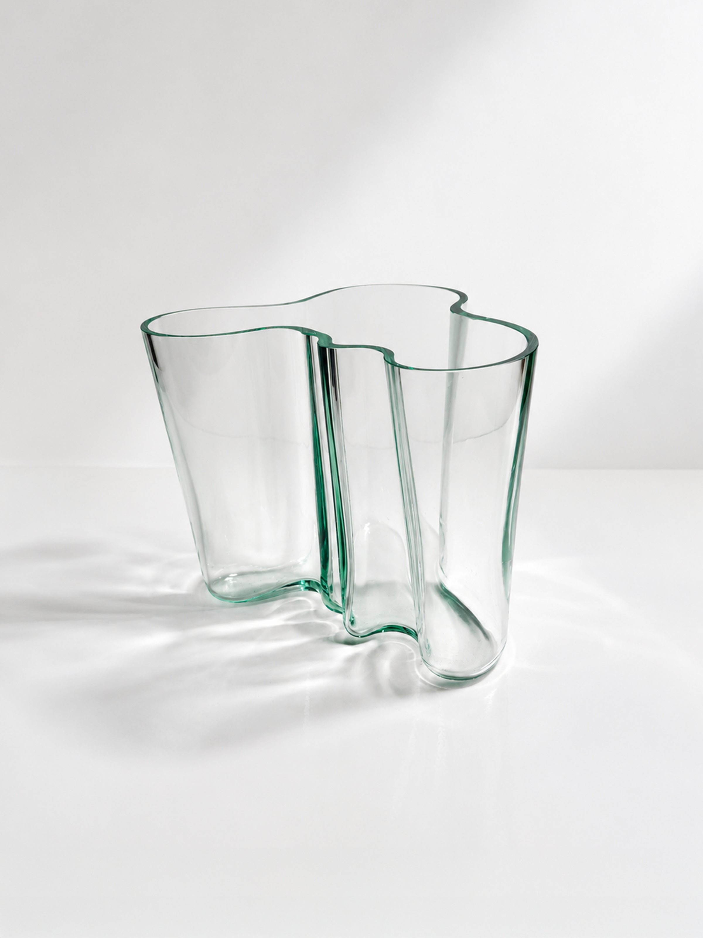 Alvar Aalto Savoy Vase - 80th Anniversary Limited Edition by Iittala