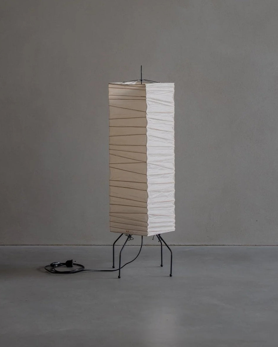 Isamu Noguchi - Akari UF