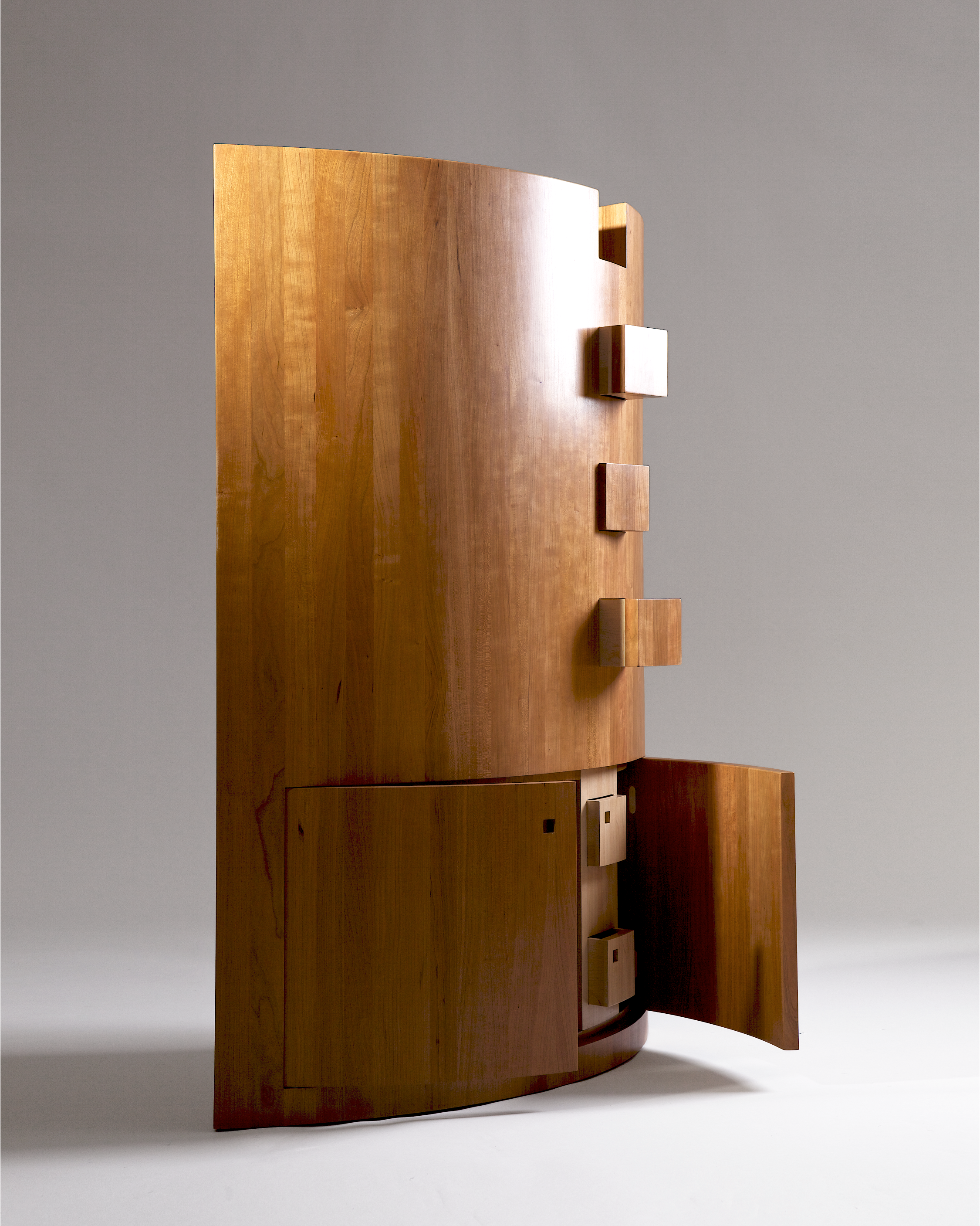 ARound Memory Cabinet