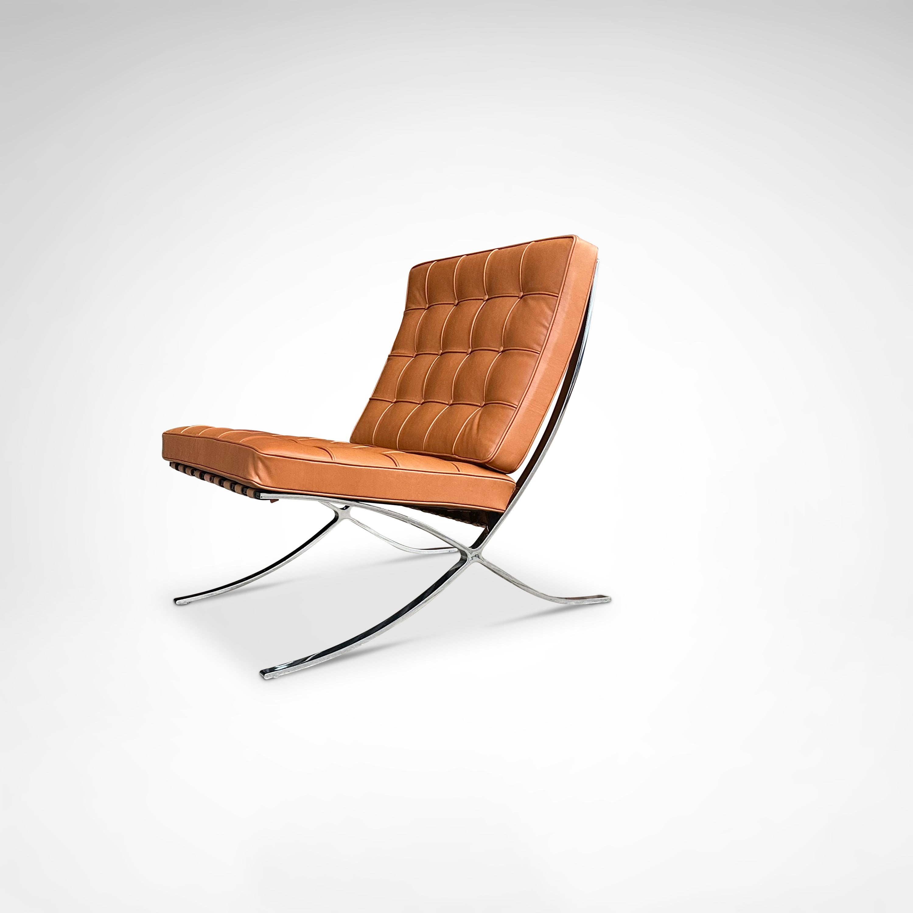 Barcelona lounge chair MR90 by Mies van der Rohe for Knoll — lifestyle setting