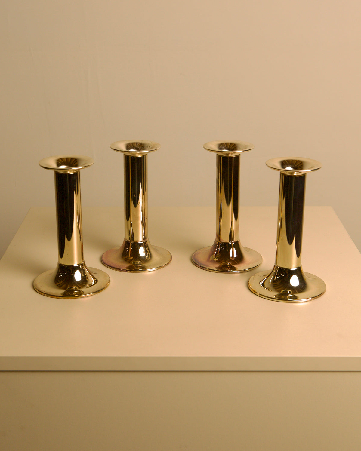 Set of 4 Italian silvered metal candle holders, 1970s — detail view