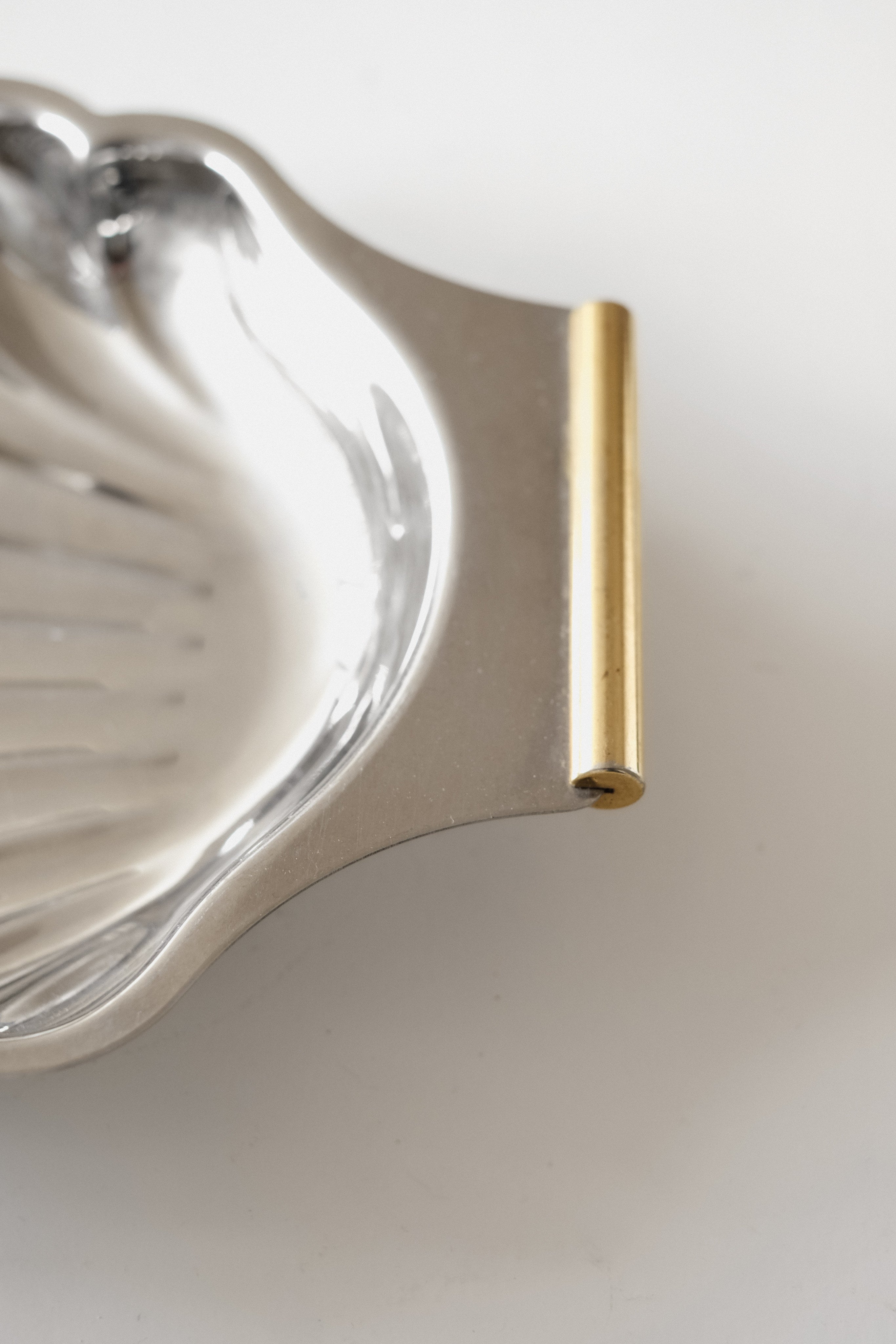 Decorative Shell Dish  — detail view