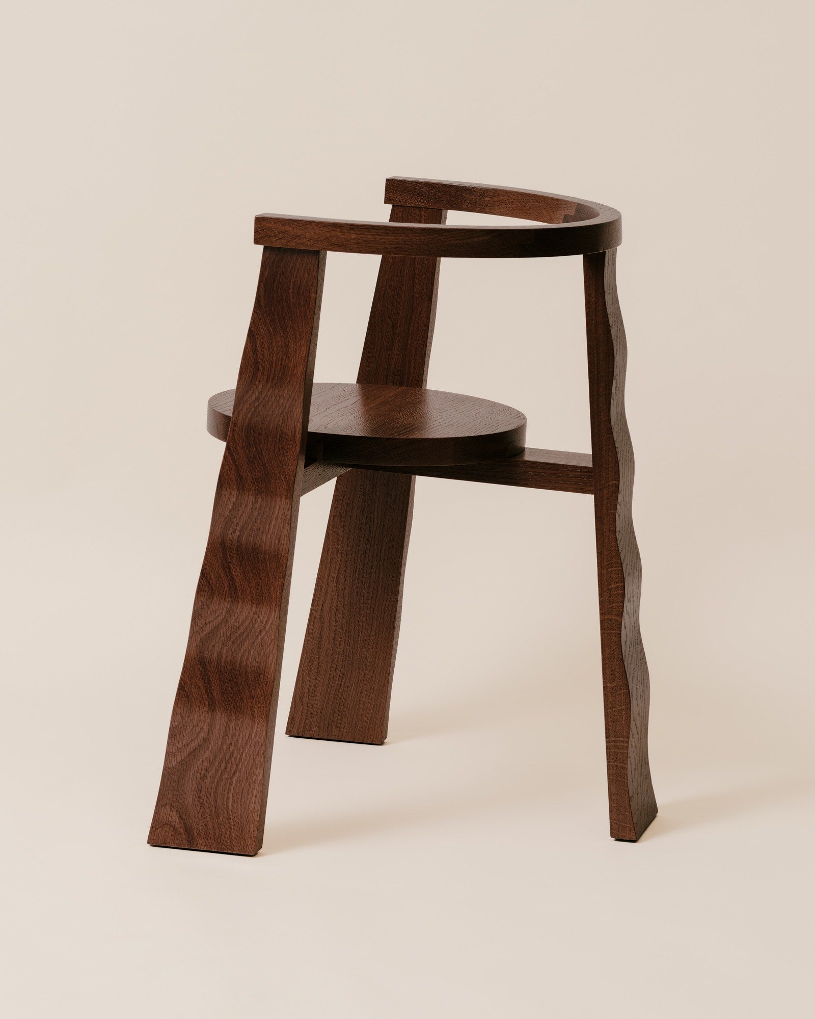 Puro wooden chair with curved backrest by Elina Ulvio