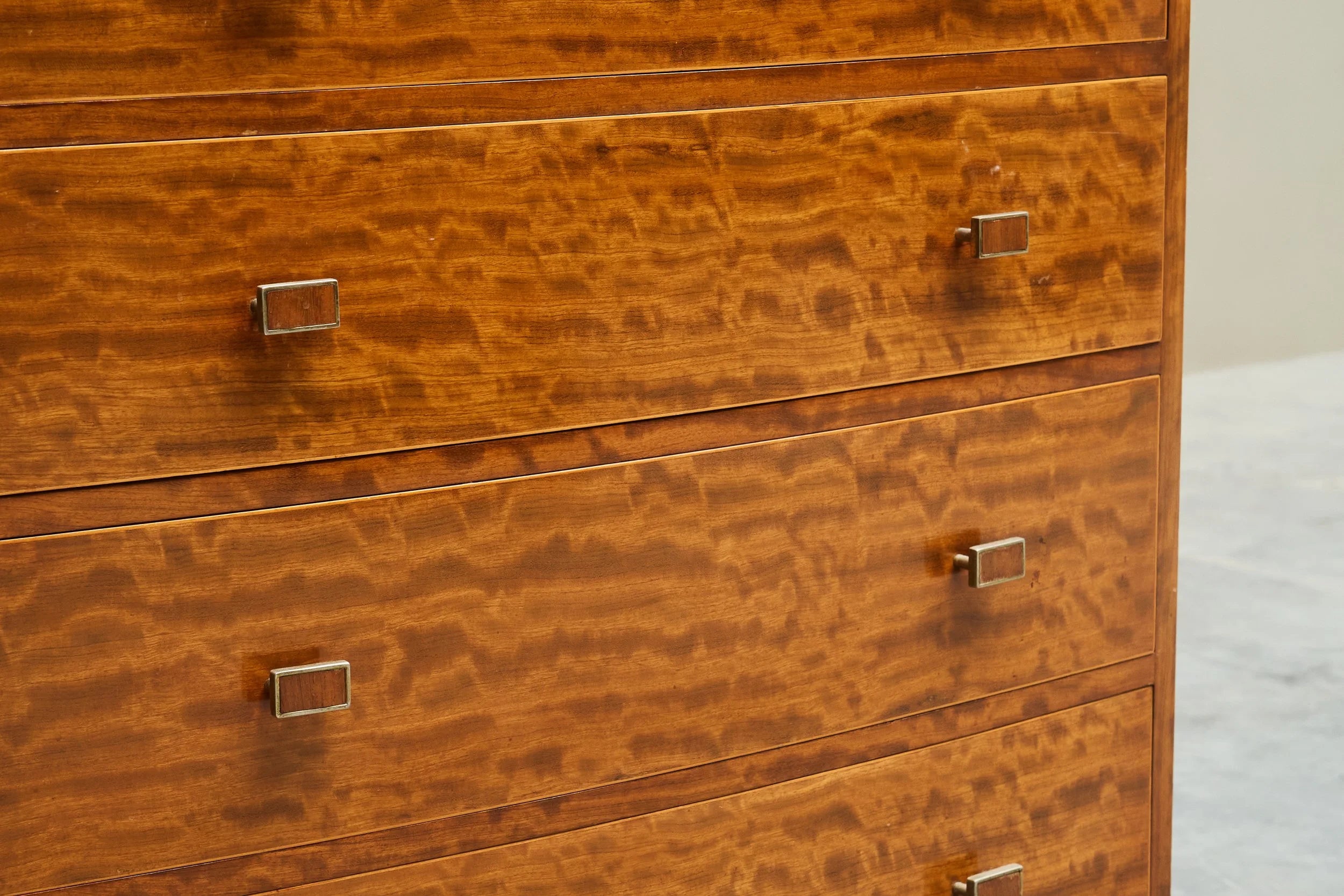 Art Deco Chest of Drawers in Wonderfully Expressive Maple England 1930s — additional view