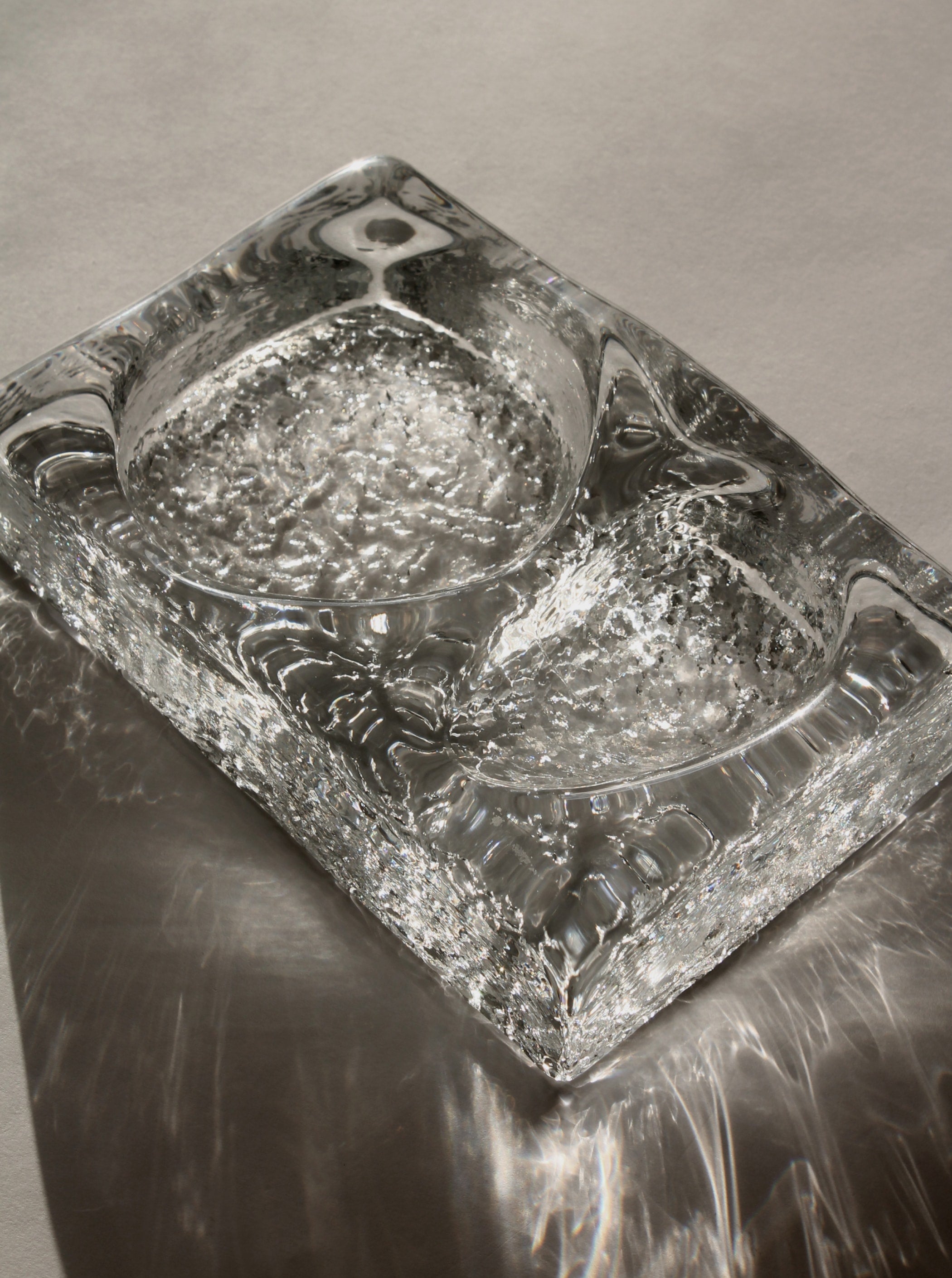 Cendrier en Verre Massif Kosta Boda Mi-Siècle