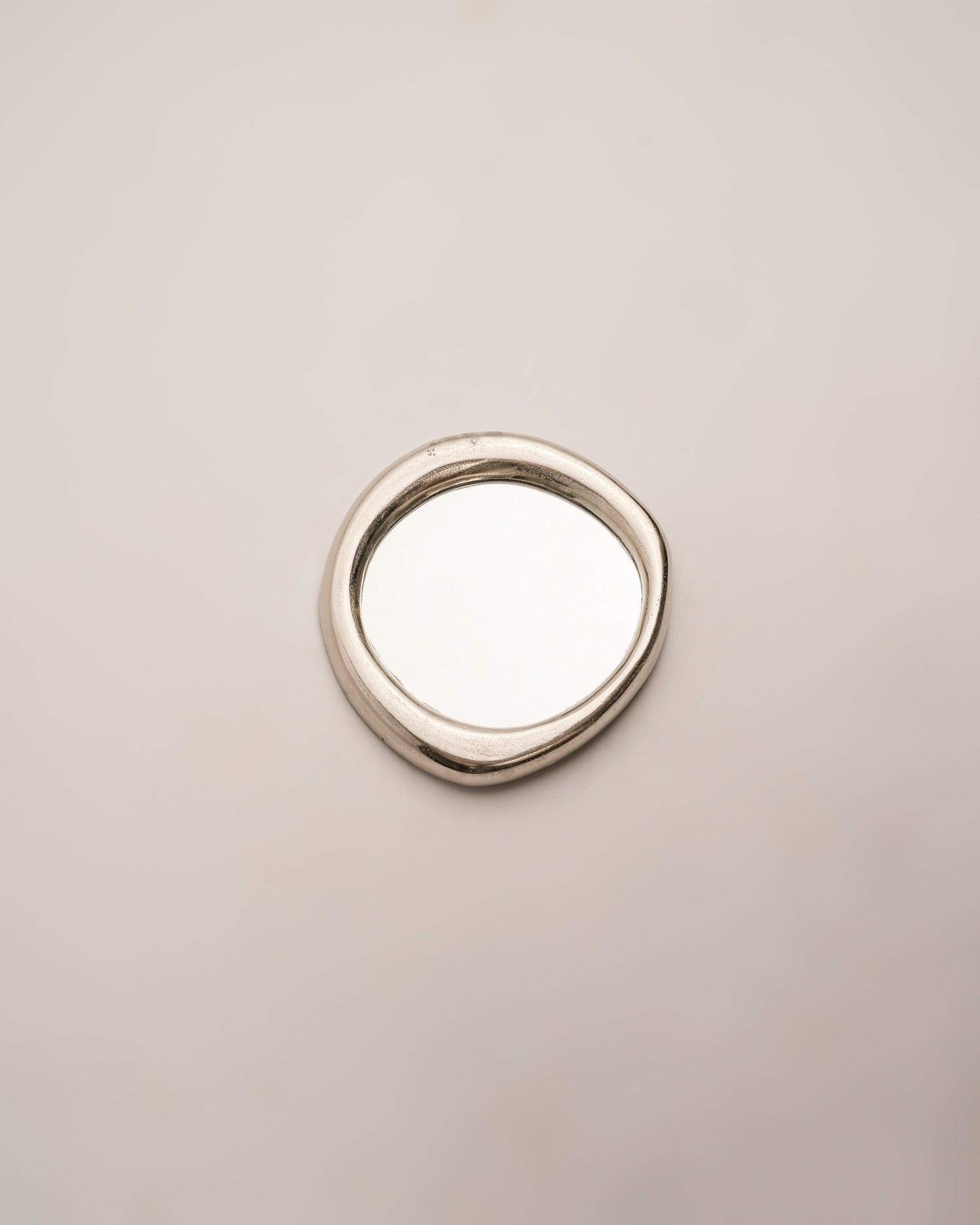 Cytos Mirrors  — close-up
