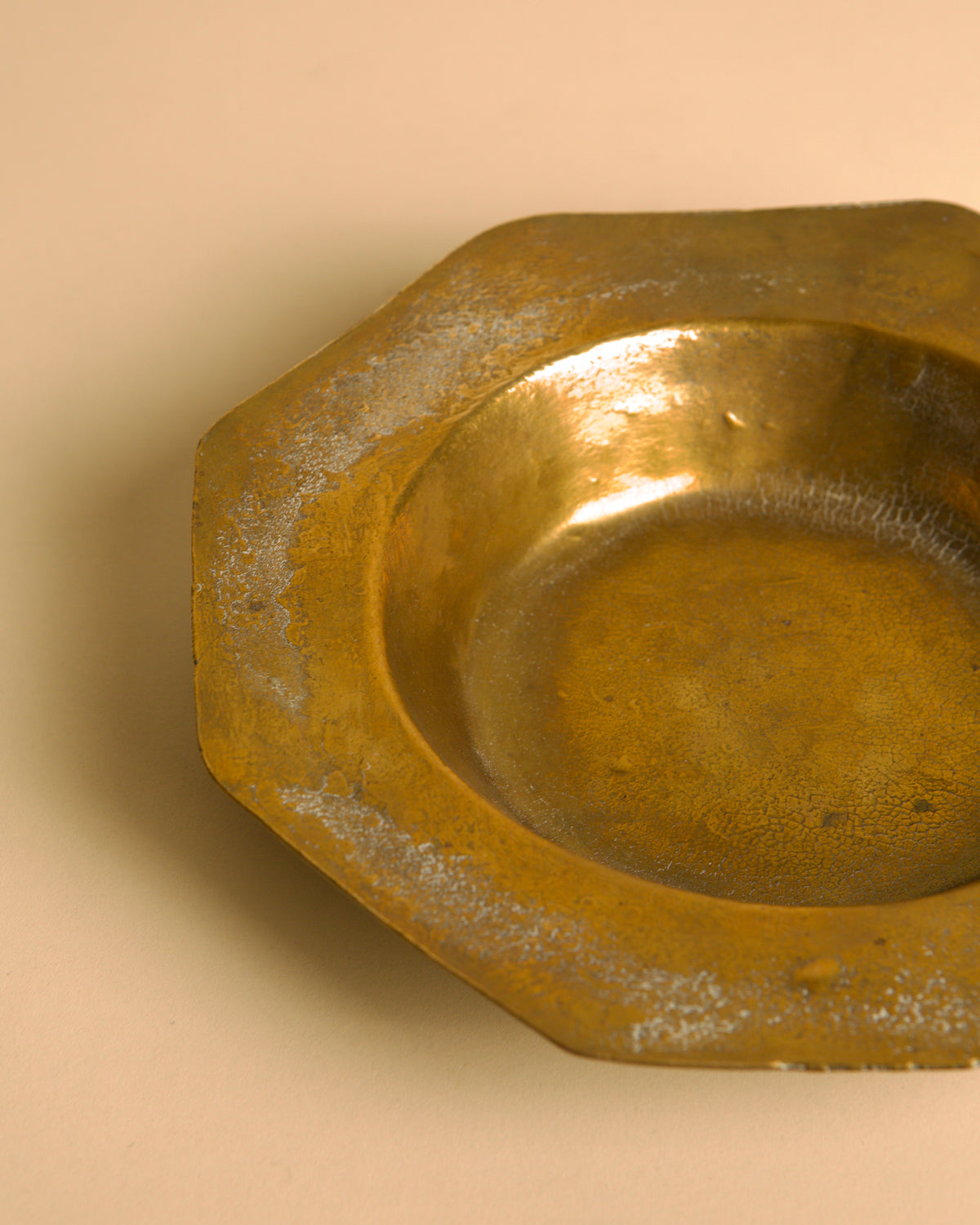 Italian patinated solid brass catchall tray, 1960s — close-up