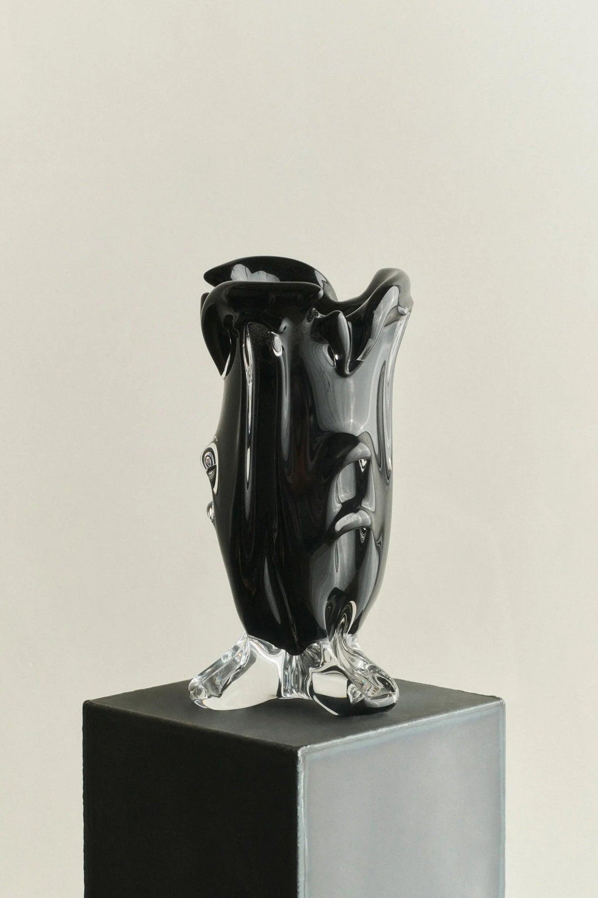 S.R. VINTAGE DRAPE GLASS VASE — side angle