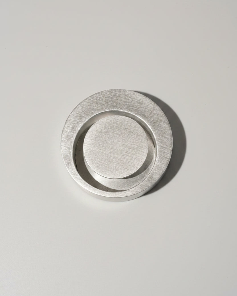 Rare ashtray designed by Pierre Vandel for Pierre Cardin, France, 1970. — detail view