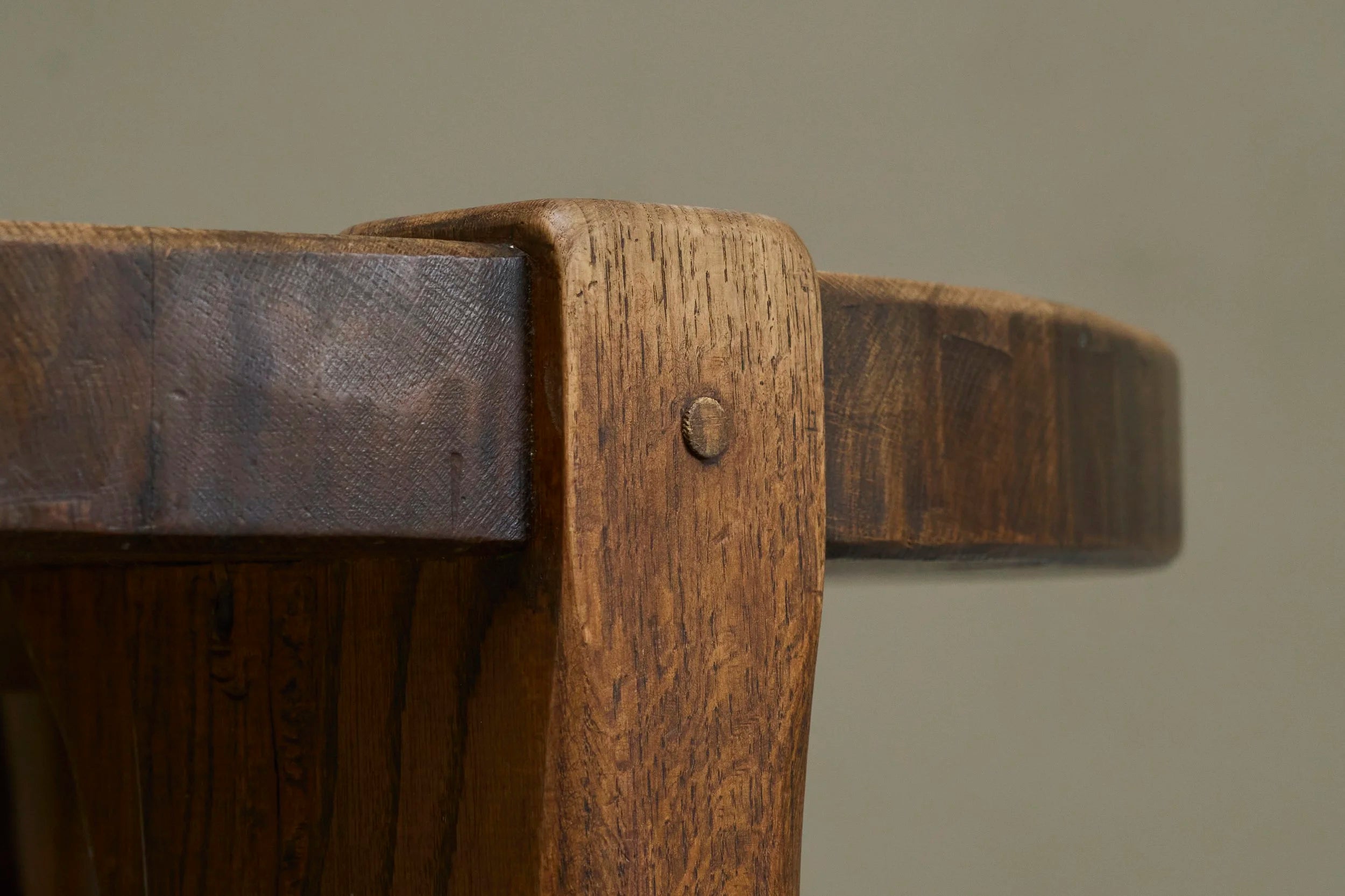 Large Round Wabi-Sabi Style Coffee Table in Solid Oak 1960s — in context