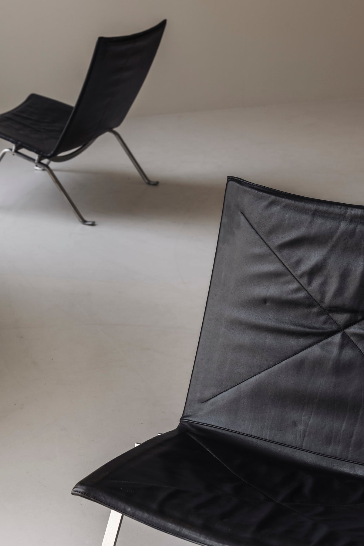Early PK22 Lounge Chairs by Poul Kjærholm for E. Kold Christensen, Denmark 1960s — view 9
