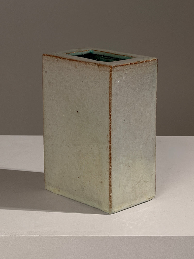 Rectangular glazed ceramic vase, circa 1960 by Figuresdesign | The Oblist