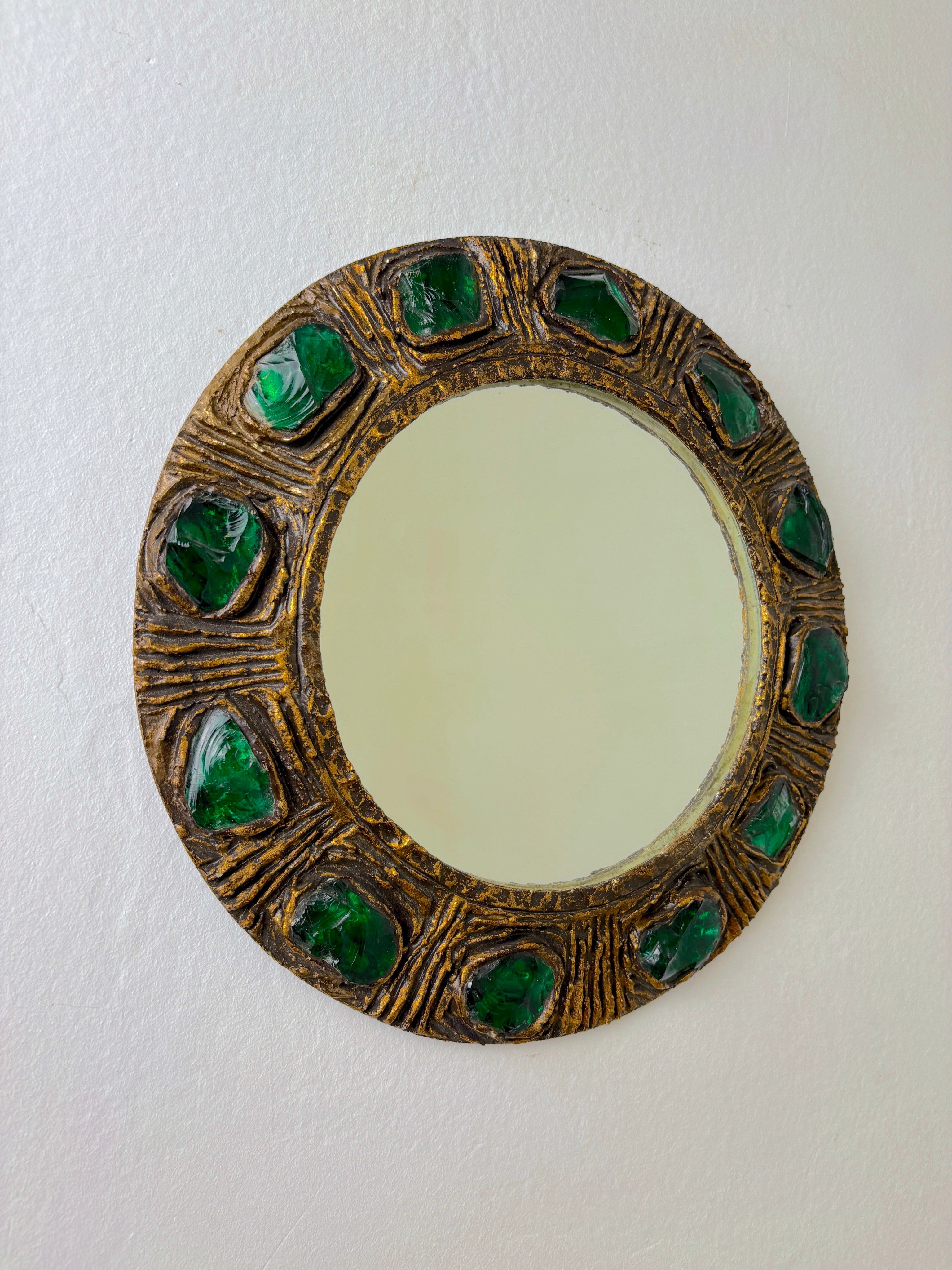 Italian Mid-Century Mirror by Creaciones Gobesso, Green Murano Rock Crystals, 1960s by Malamar Studio