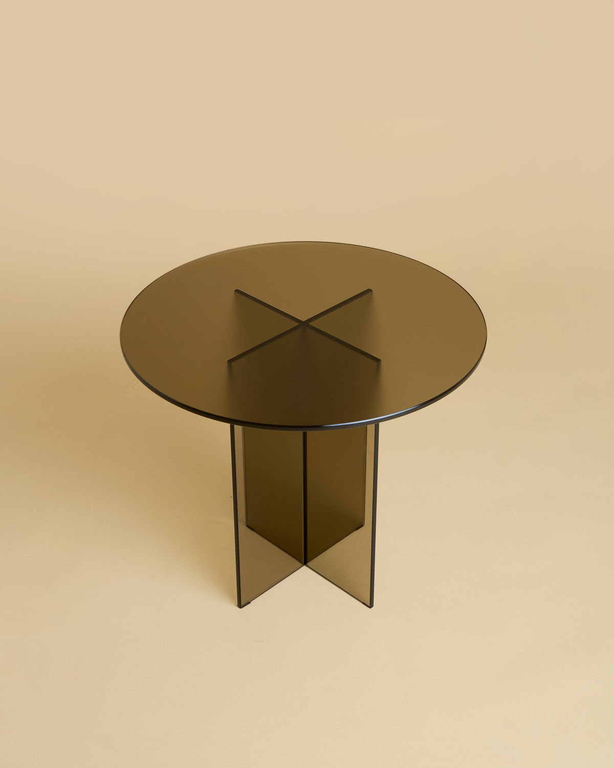 Round Glass Side Table - AMAMI Series — detail view