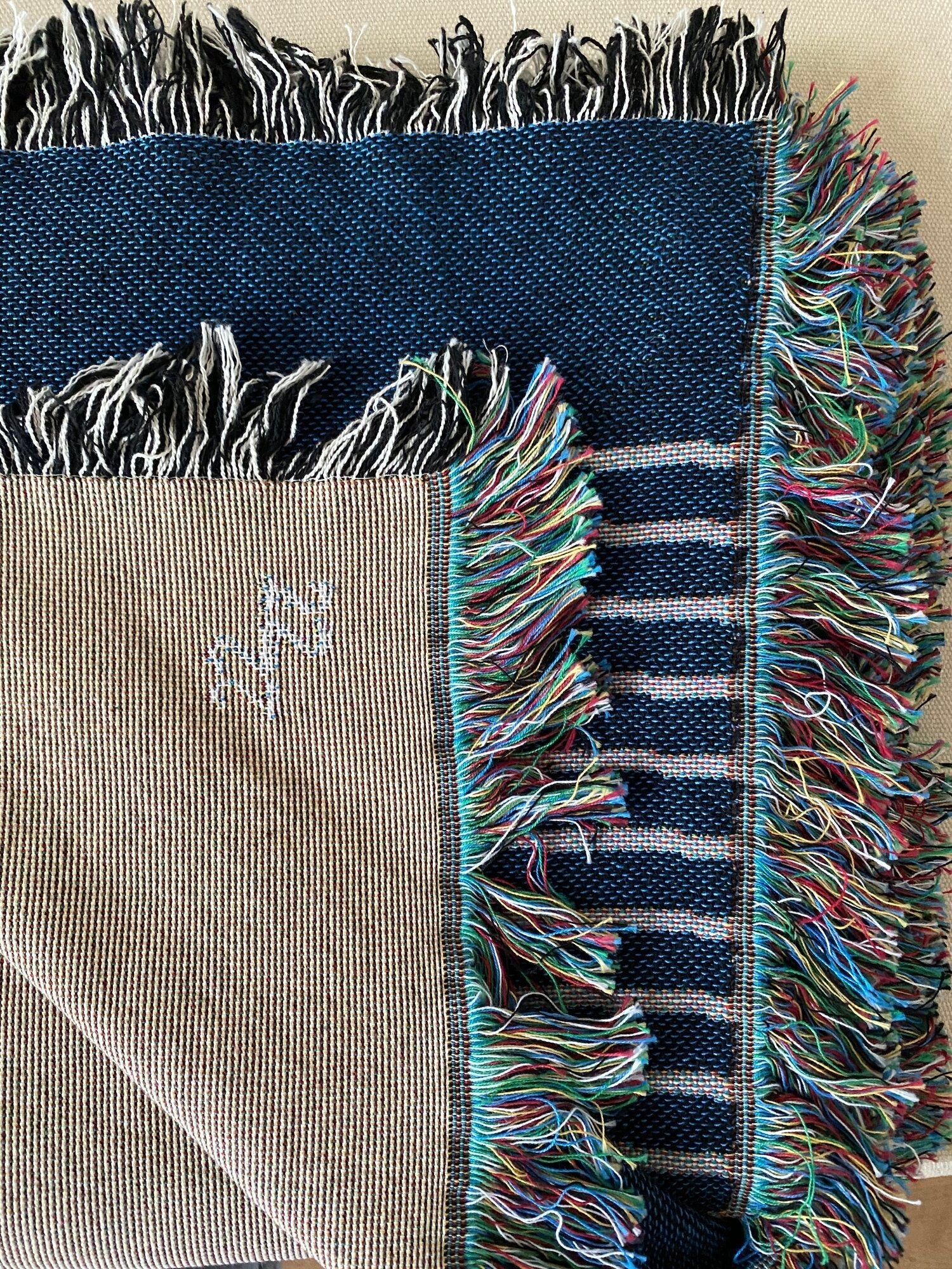 Cayuga | Jacquard throw — close-up